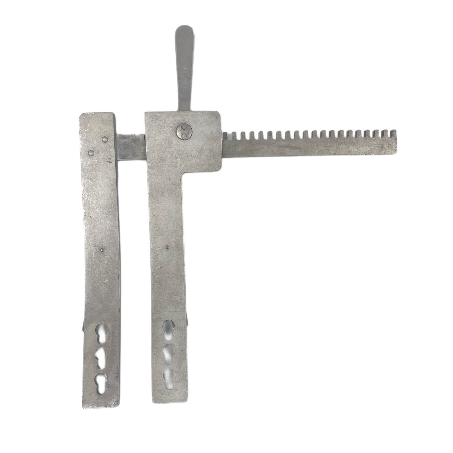 V. Mueller REF CH1242 BURFORD Rib Spreader Aluminum arms and Four Blades