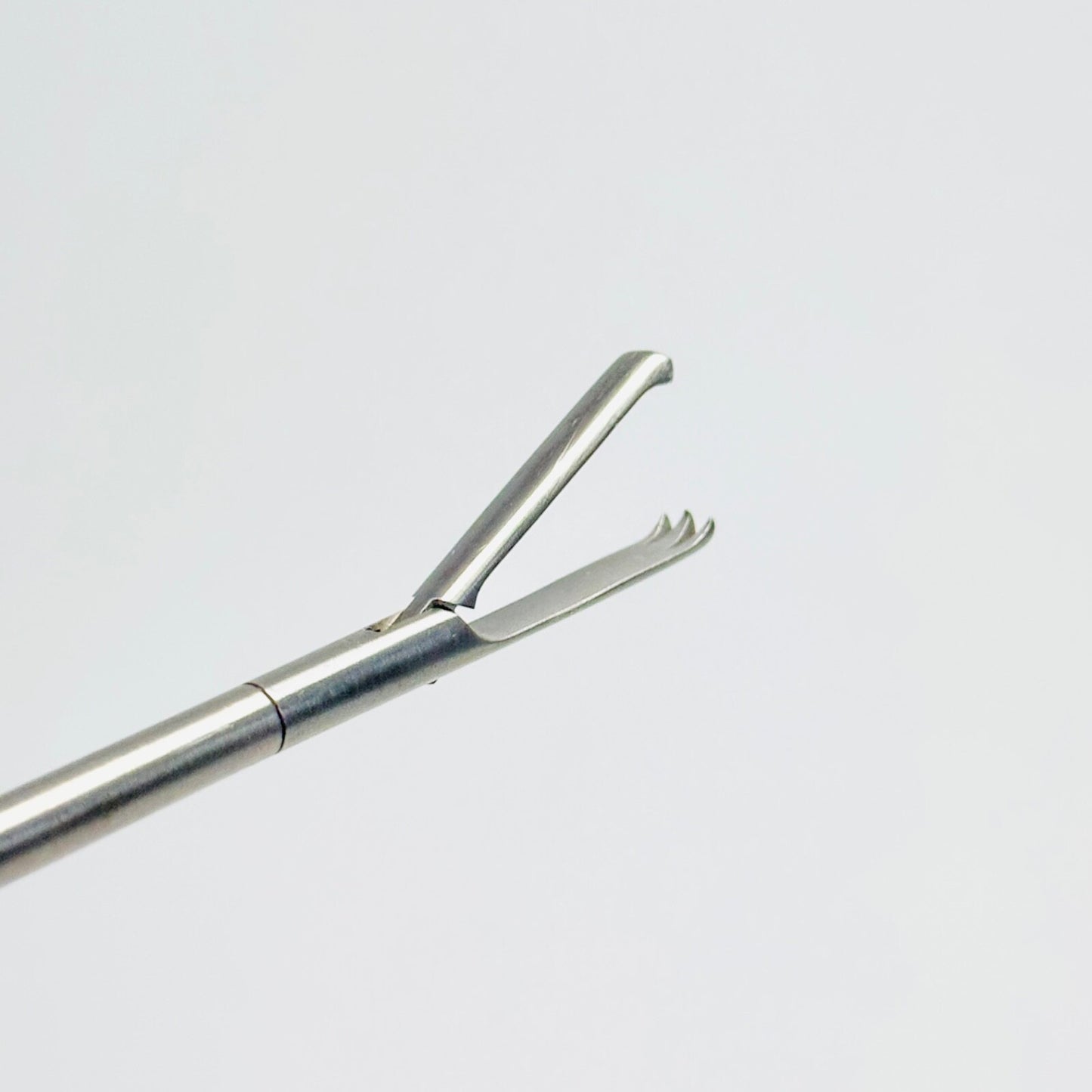 WISAP 7655-KG Claw Forceps 5mm Instrument