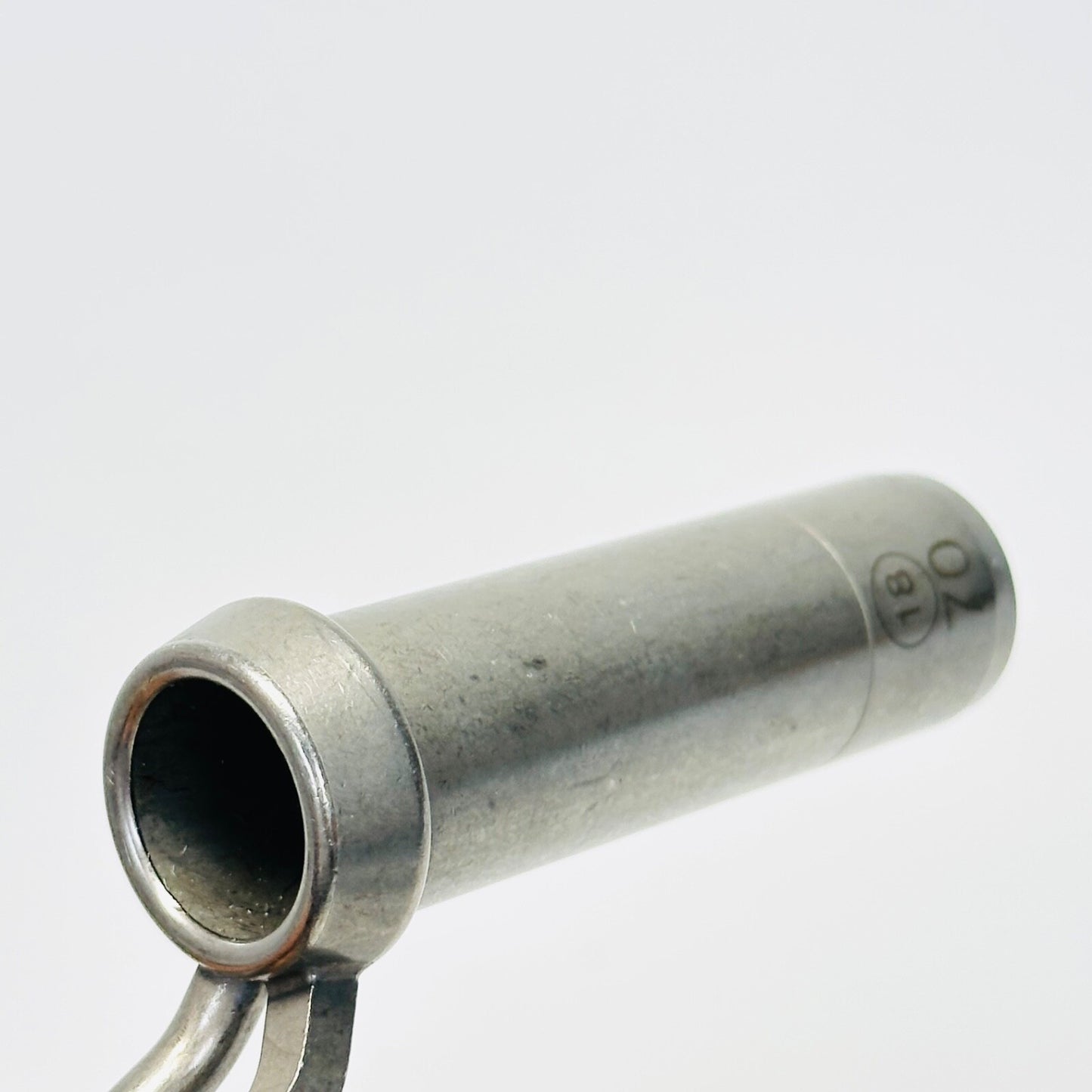 A CANNESTRA DS PSB-3013-808 TUBULAR RETRACTOR W/ LIGHT SOURCE