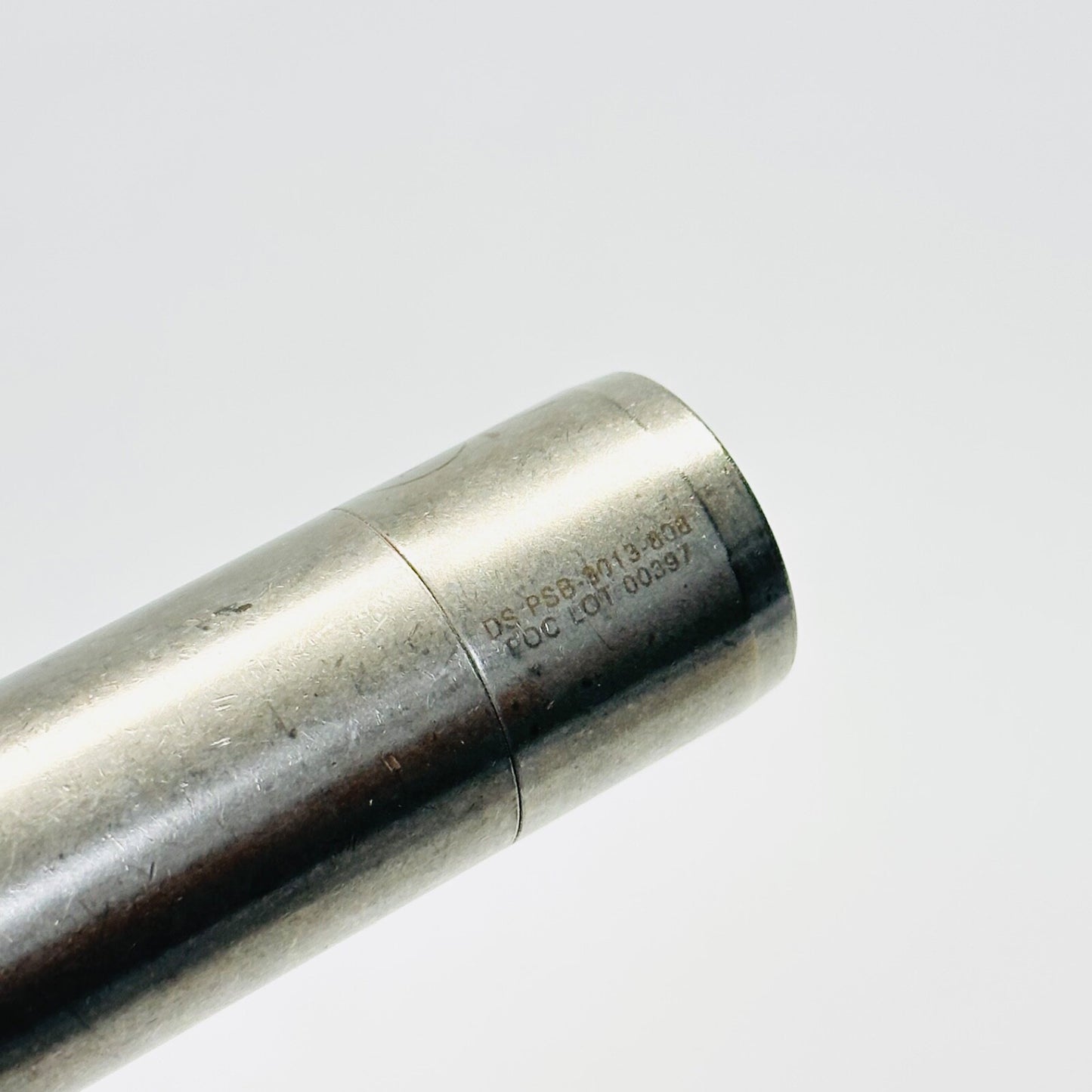 A CANNESTRA DS PSB-3013-808 TUBULAR RETRACTOR W/ LIGHT SOURCE