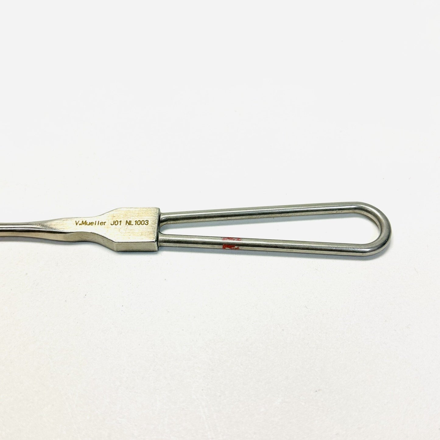 V. Mueller NL1003 Retractor, Cushing Straight Plain Edge 8 3/4 Inch