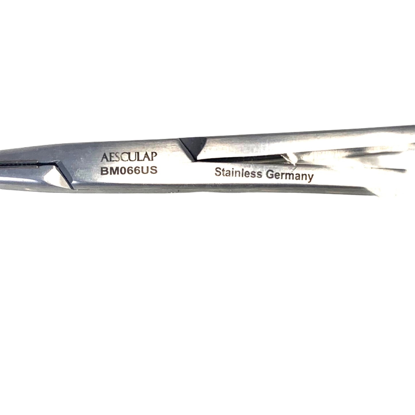 Aesculap REF BM066US, TC Mayo Hegar Needle Holder 7IN