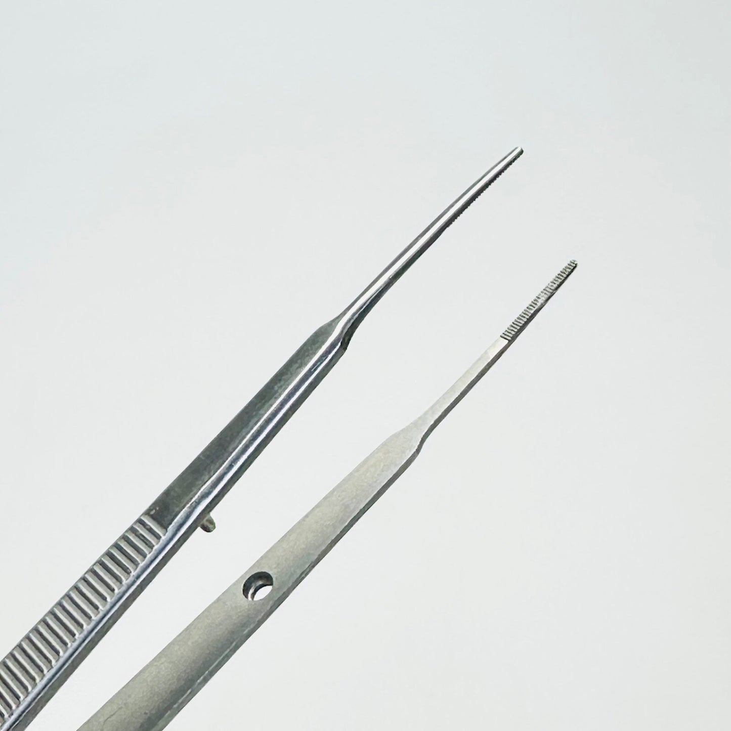 v. mueller NL1450 Dressing Forceps Gerald Serrated 7 Inch Length
