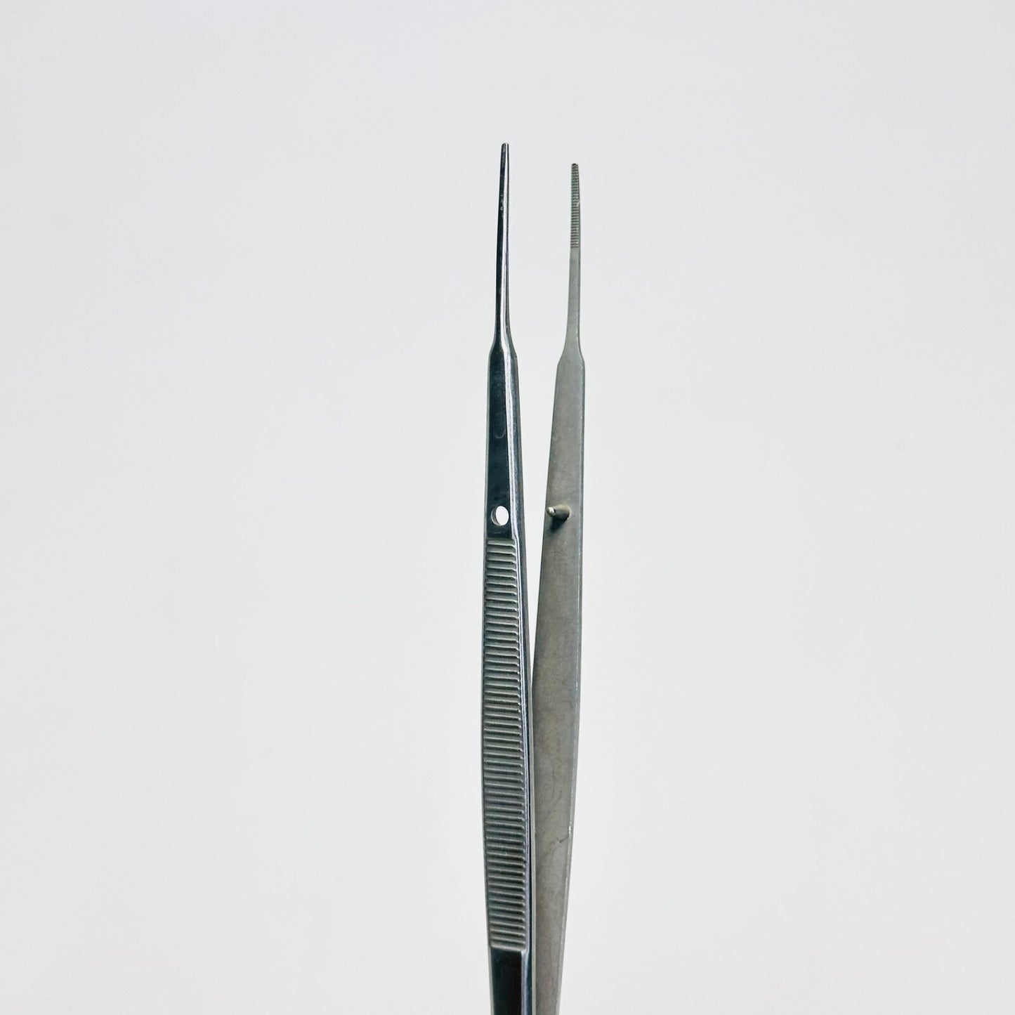 v. mueller NL1450 Dressing Forceps Gerald Serrated 7 Inch Length