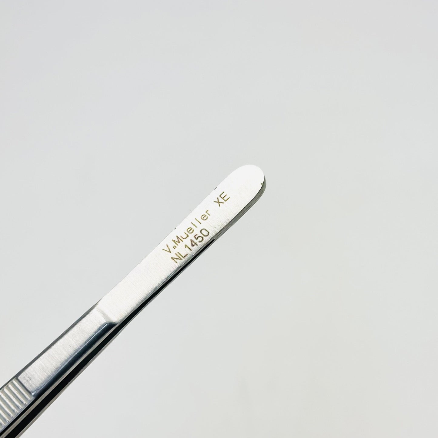 v. mueller NL1450 Dressing Forceps Gerald Serrated 7 Inch Length