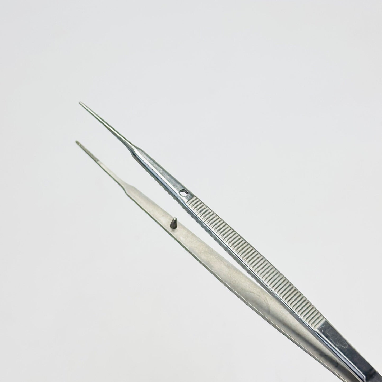 v. mueller NL1450 Dressing Forceps Gerald Serrated 7 Inch Length