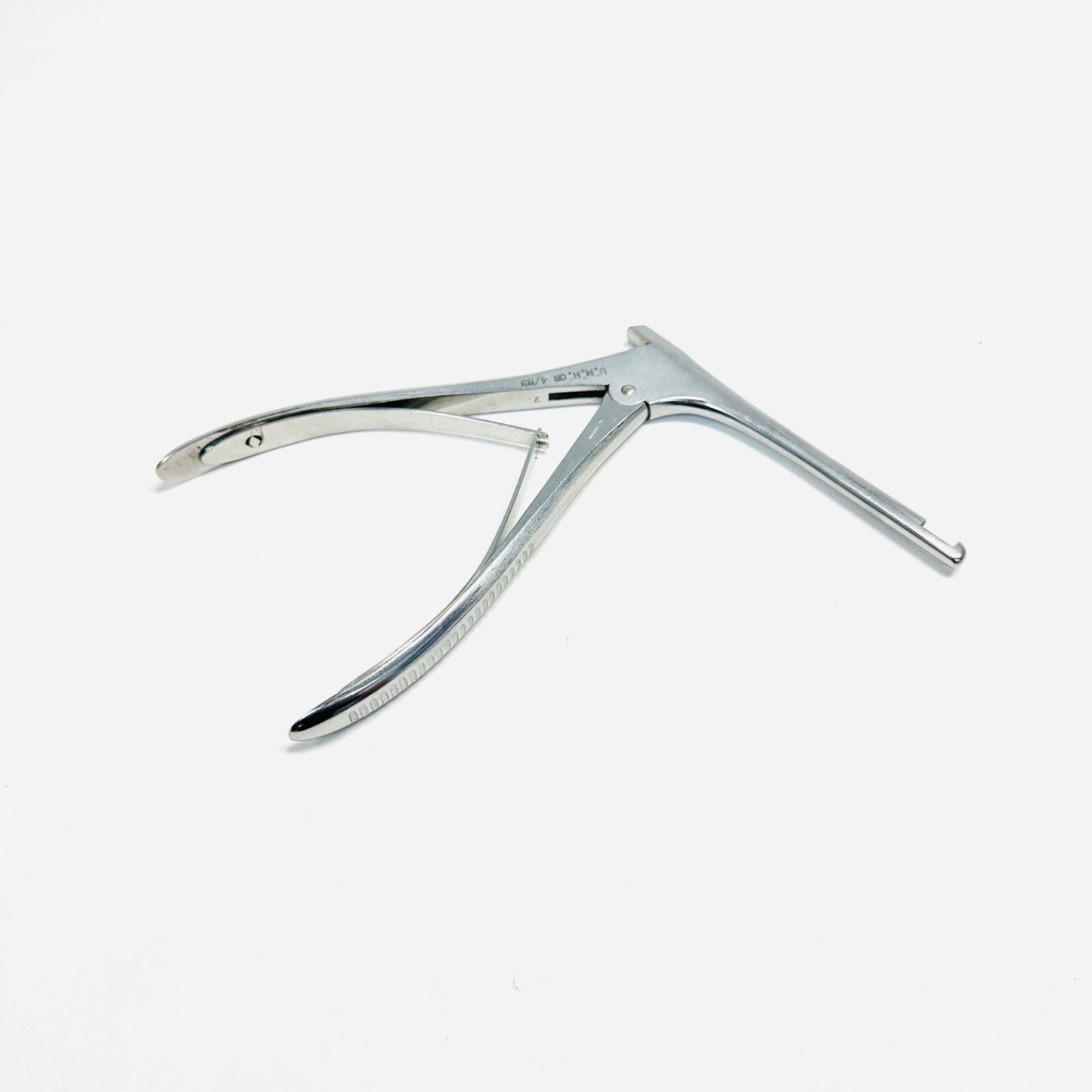 Storz N1952 Kerrison Rongeur #2, 4.5mm X 3.5mm Bite 5.9 Inch Instrument