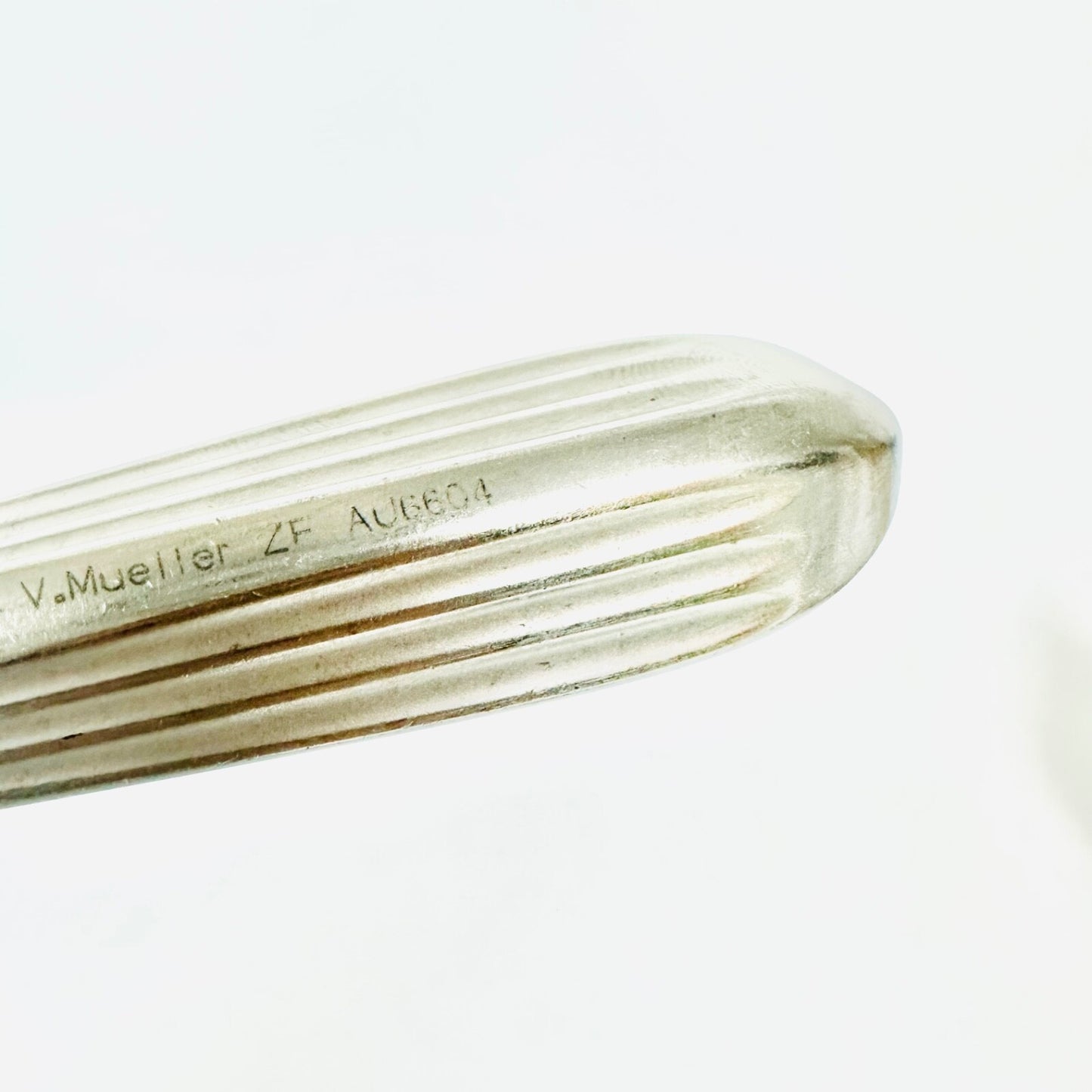 V. Mueller AU6604 Spratt Mastoid Curette Size 2, 6-1/2 Inch Instrument