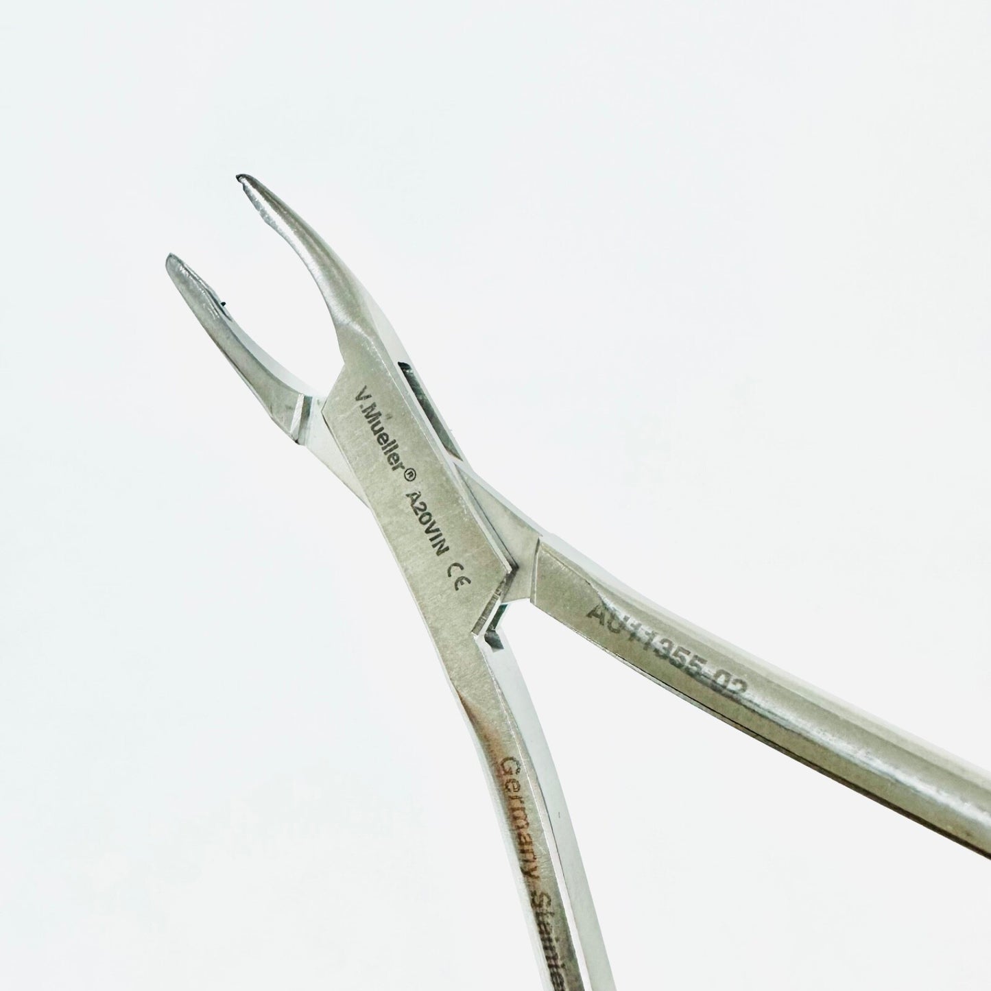 V. Mueller AU11355-02 Ronguer, Micro Friedman Curved 5 1/2" 1.3 X 5mm Instrument