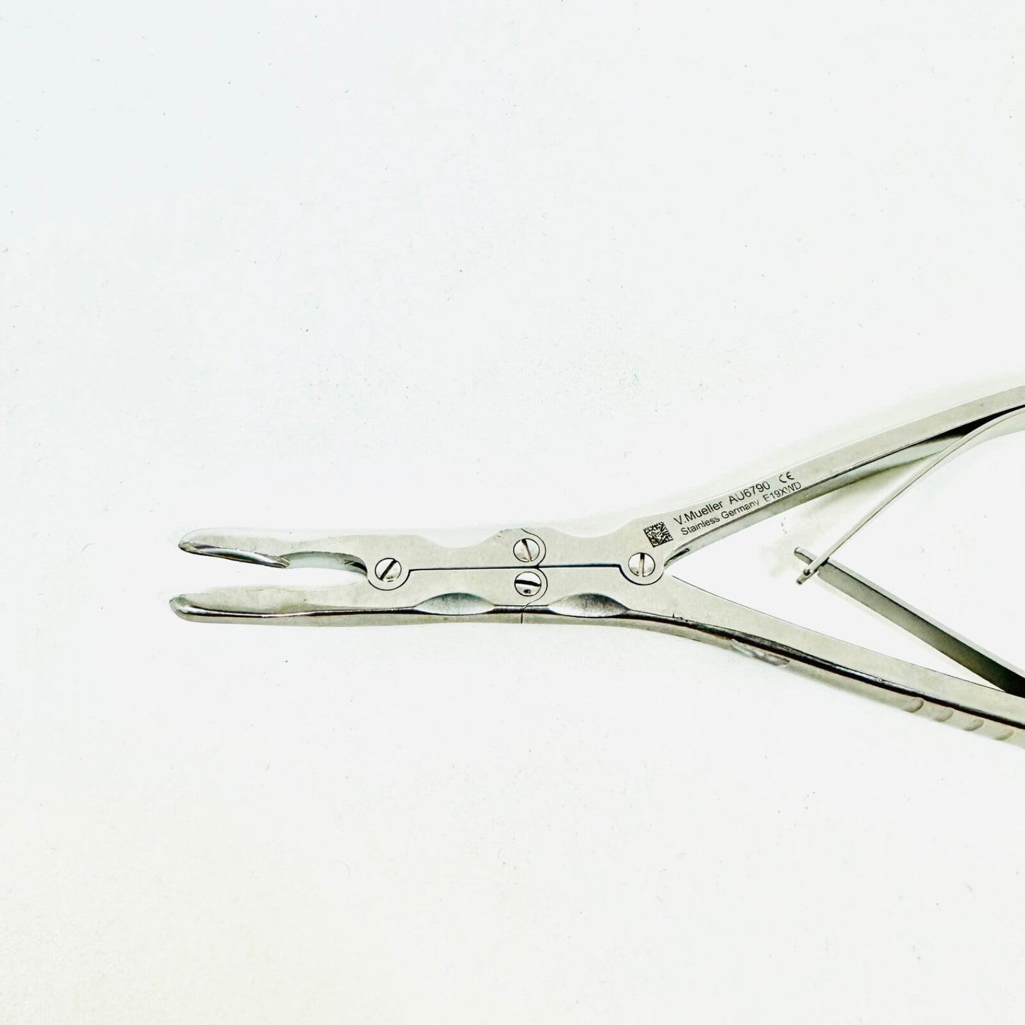 V. Mueller AU6790 BEYER RONGEUR double action 4 X 15mm BITE Instrument