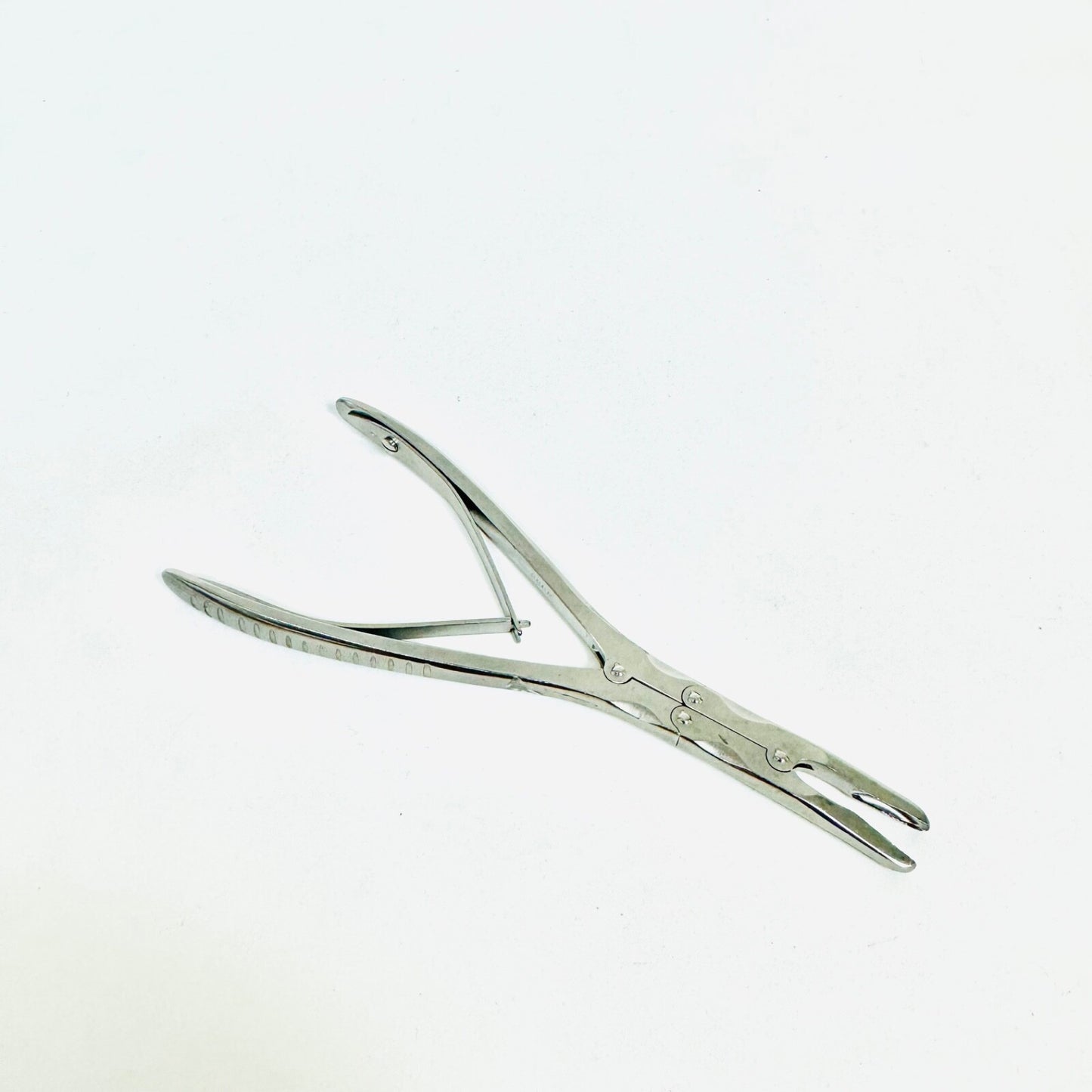 V. Mueller AU6790 BEYER RONGEUR double action 4 X 15mm BITE Instrument