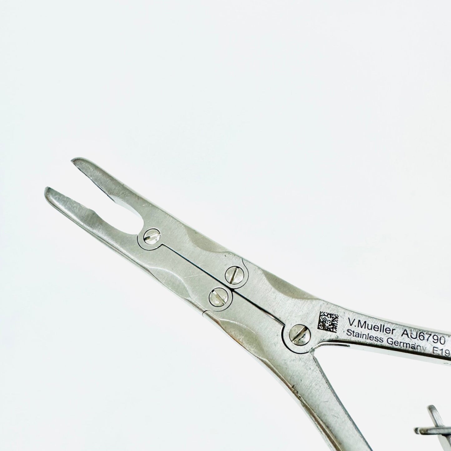 V. Mueller AU6790 BEYER RONGEUR double action 4 X 15mm BITE Instrument