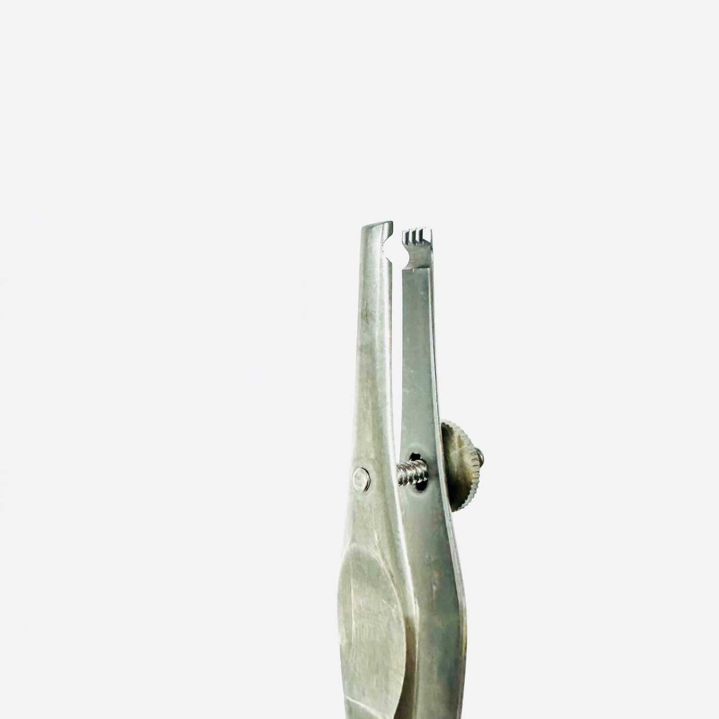 V. Mueller AU17215 Sheehy Ossicle Teeth Holding Clamp Forcep 4.75 in Instrument