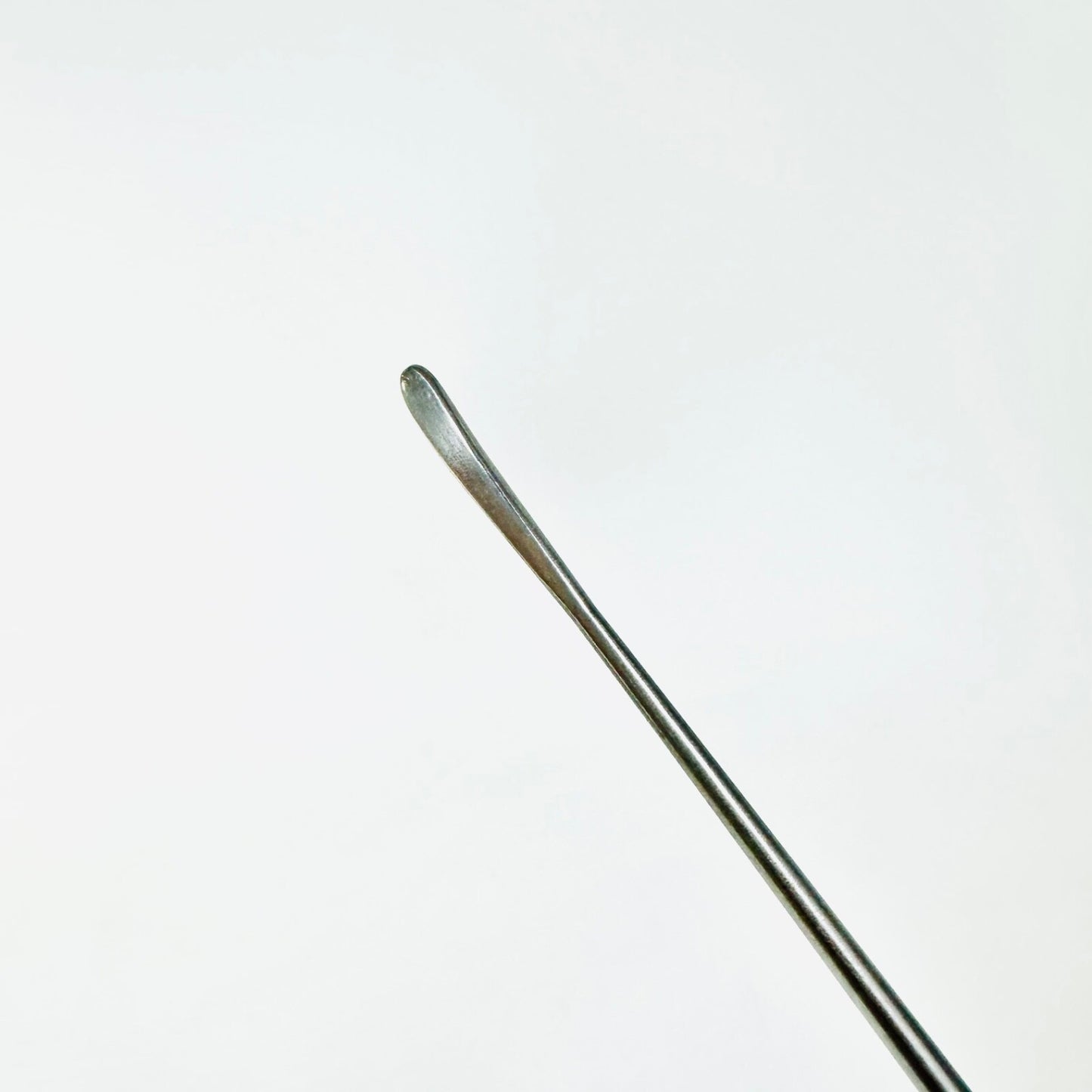 V. Mueller NL1093 Dissector, Penfield Semi-Curved #4 8.5" Instrument