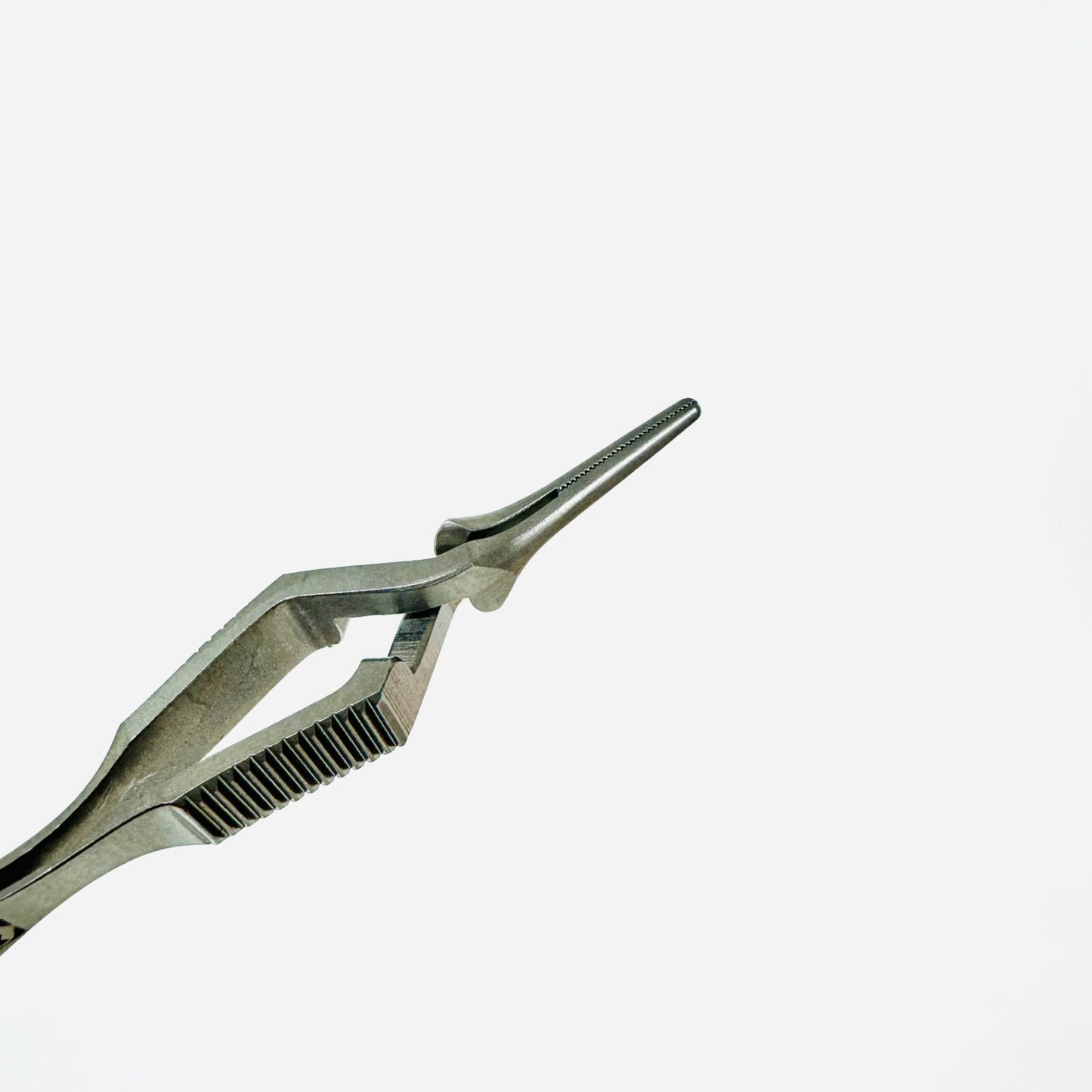 Aesculap MB741R Diethrich Micro Bulldog Clamp Straight 2 Inch Instrument