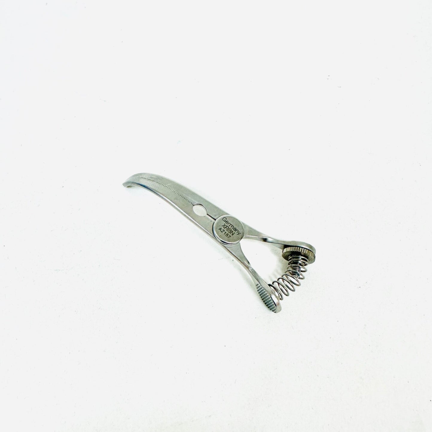 V. Mueller CH6036 Clamp, Cooley Bulldog Curved Jaw 2.5 cm Instrument