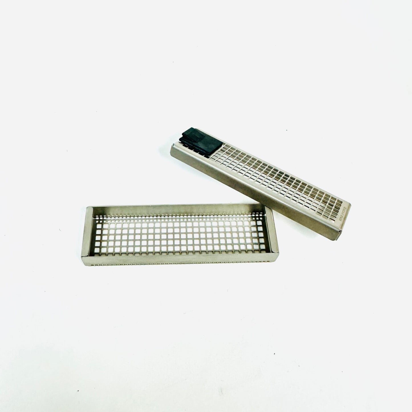 Aesculap JF148R Micro Instrument Tray with Lid 3/4 X 1 X 5-3/4 Inch