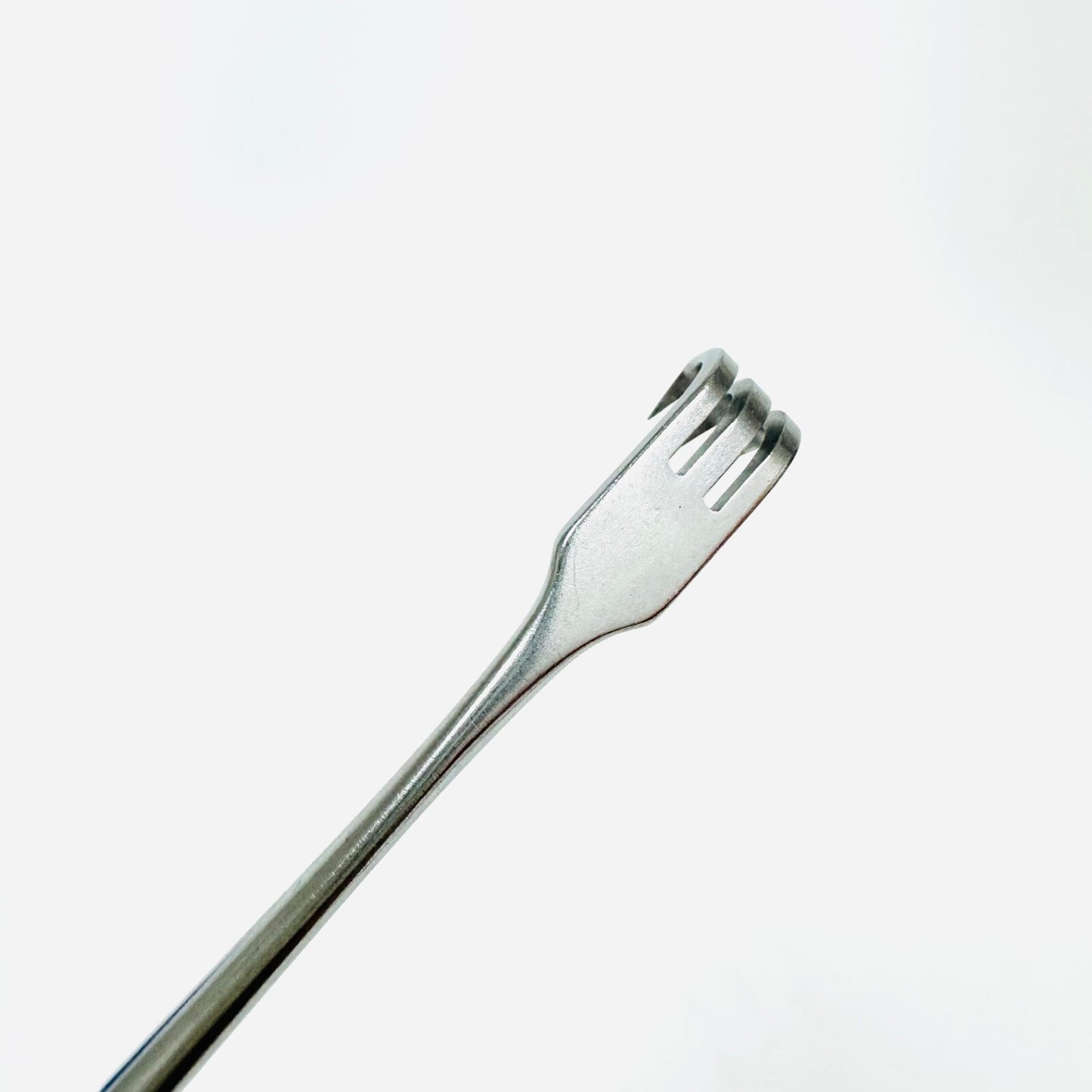 Aesculap BT008R Senn Retractor 6-1/2 Inch Instrument