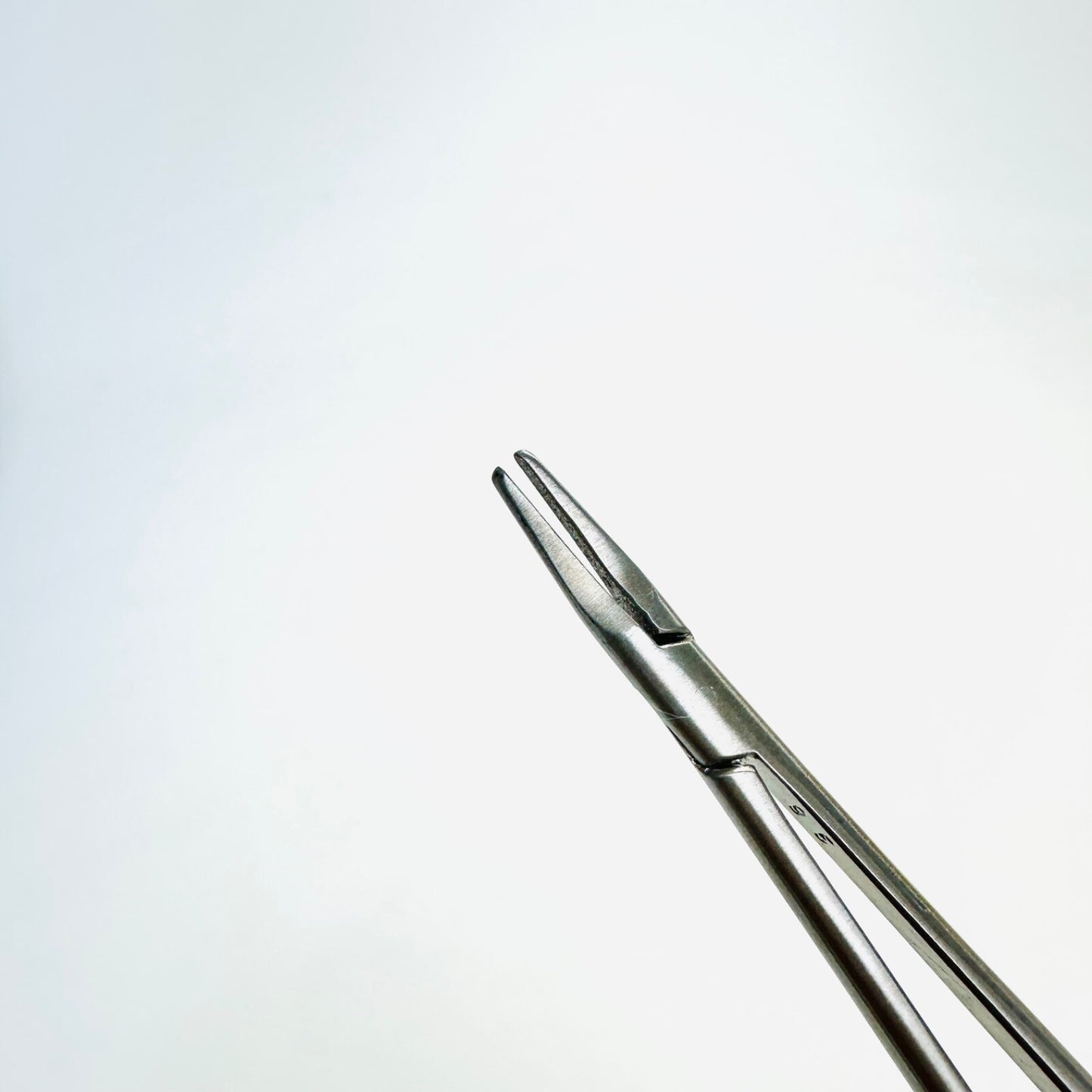 V. Mueller CH06152 Micro Needle Holder Delicate Touch Jacobson 8-1/4 Inch