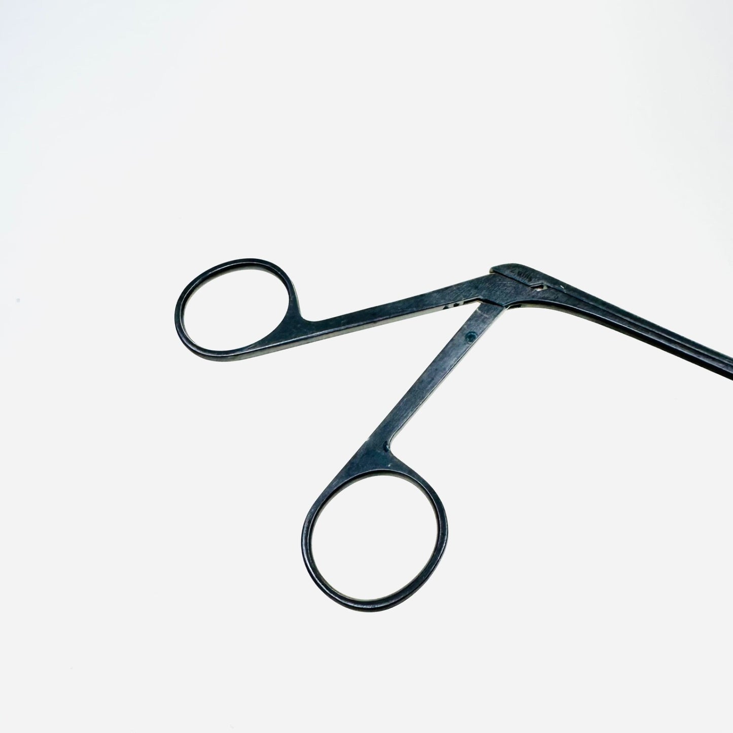 Medtronic 9569567 Metrx II Micropituitary Upbiting 2Mm Forcep Instrument