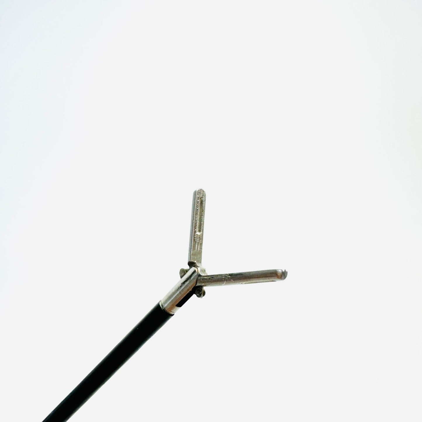 Millennium Laparoscopic fenestrated Grasper W/ Locking handle Instrument