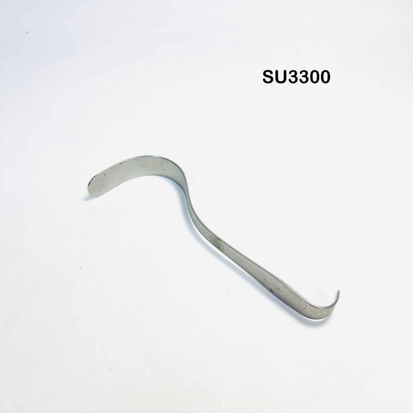 V. Mueller SU3300 RETRACTOR, DEAVER #1 BLADE 1" X 9" Instrument