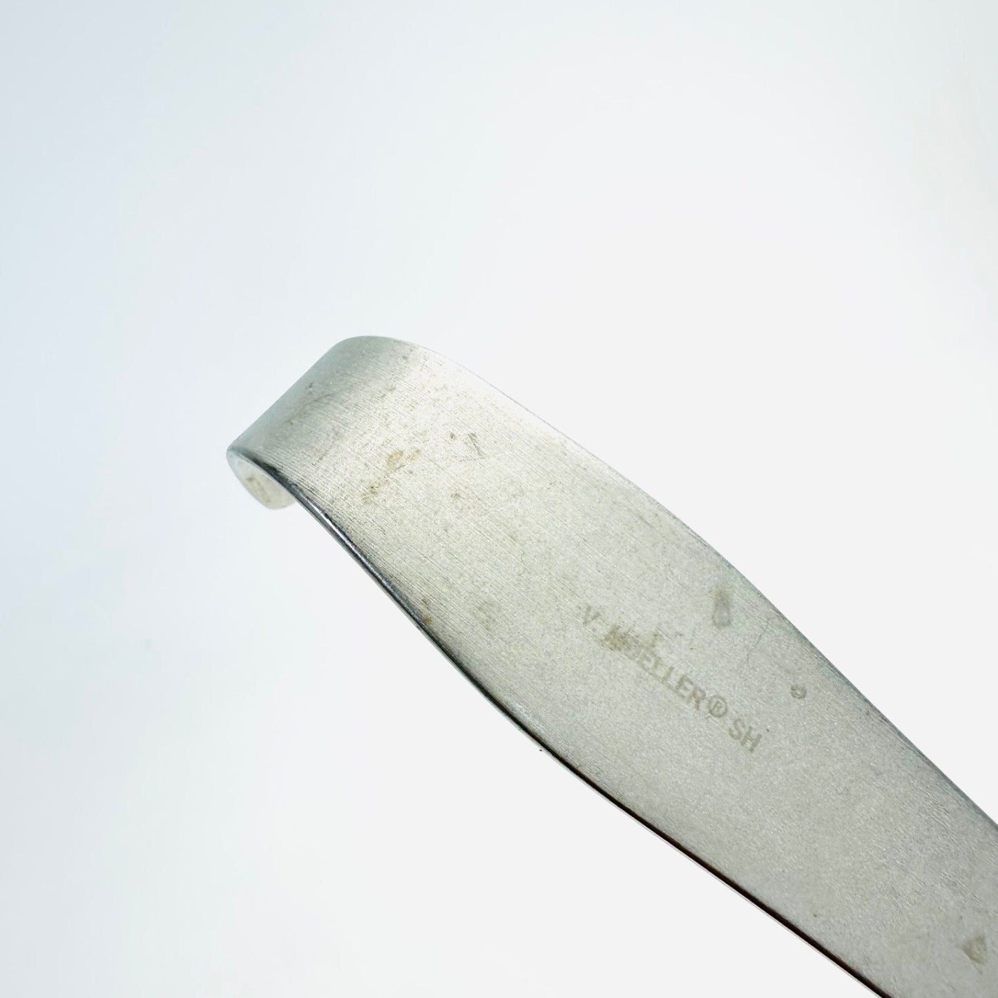 V. Mueller SU3300 RETRACTOR, DEAVER #1 BLADE 1" X 9" Instrument
