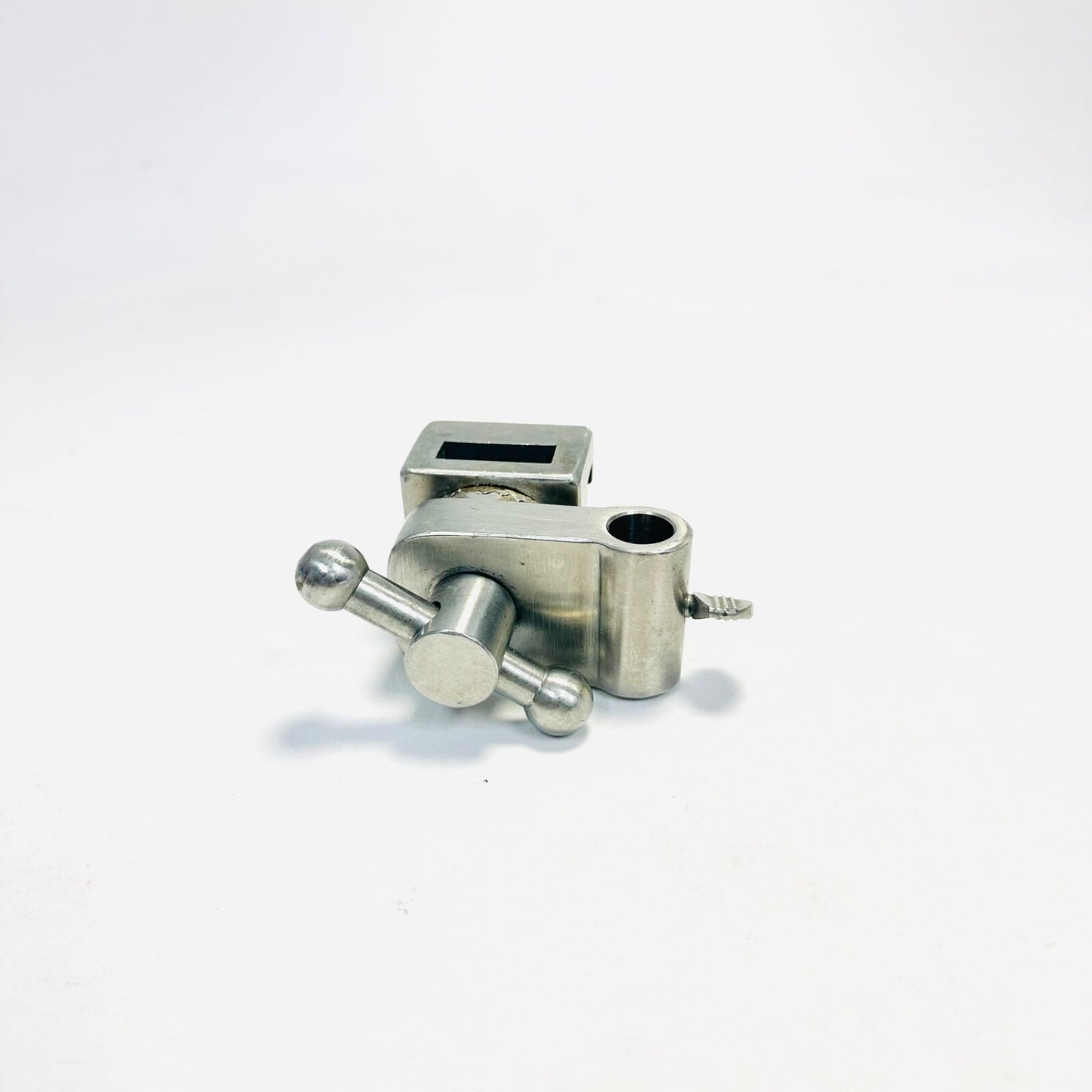 Surgical Table Rotating Rail Clamp With Separate Locking Lever