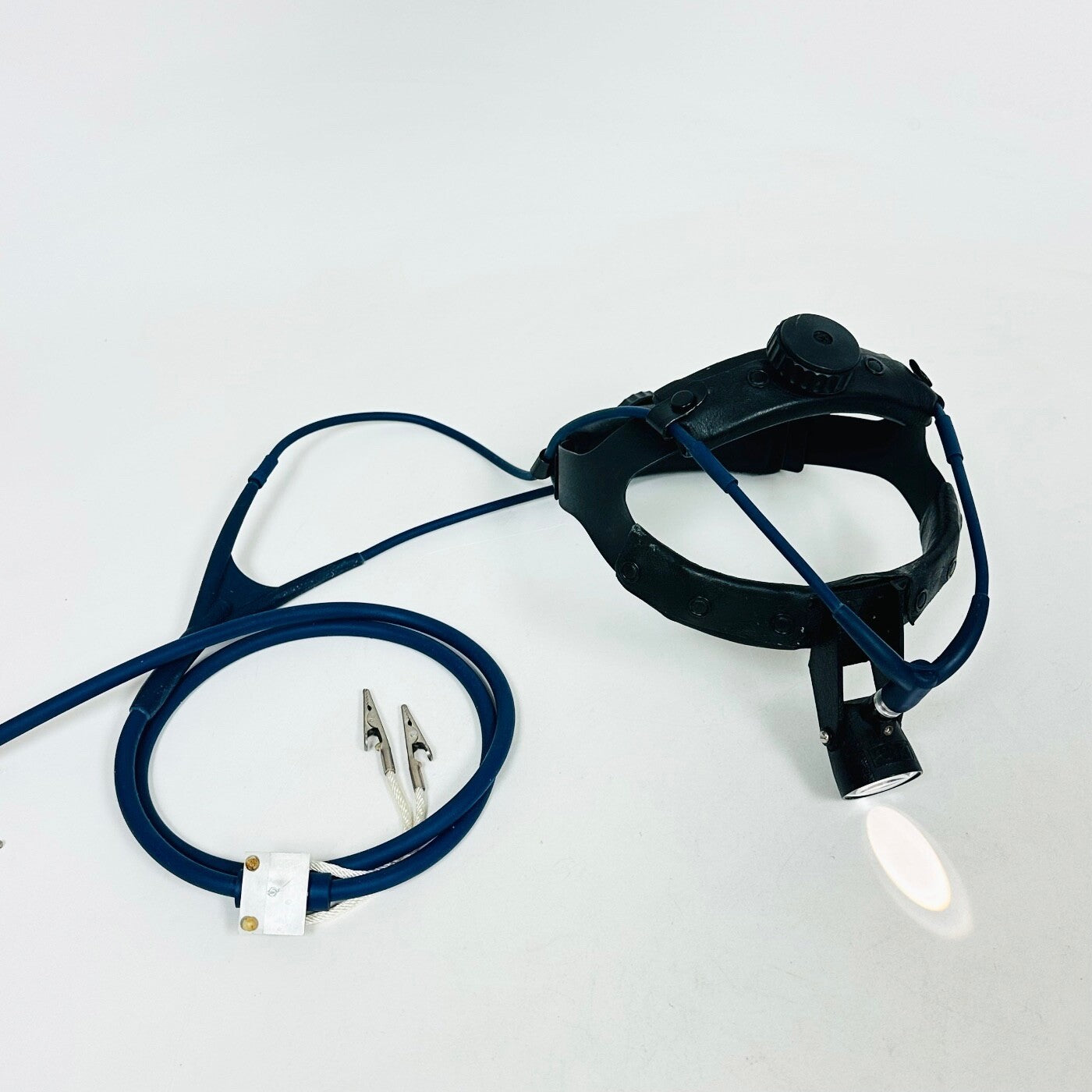 Adjustable Size Surgical Headlight System