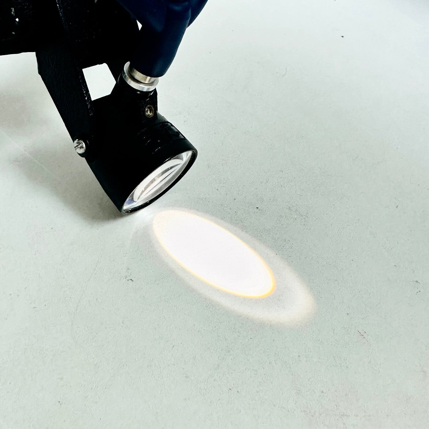Adjustable Size Surgical Headlight System