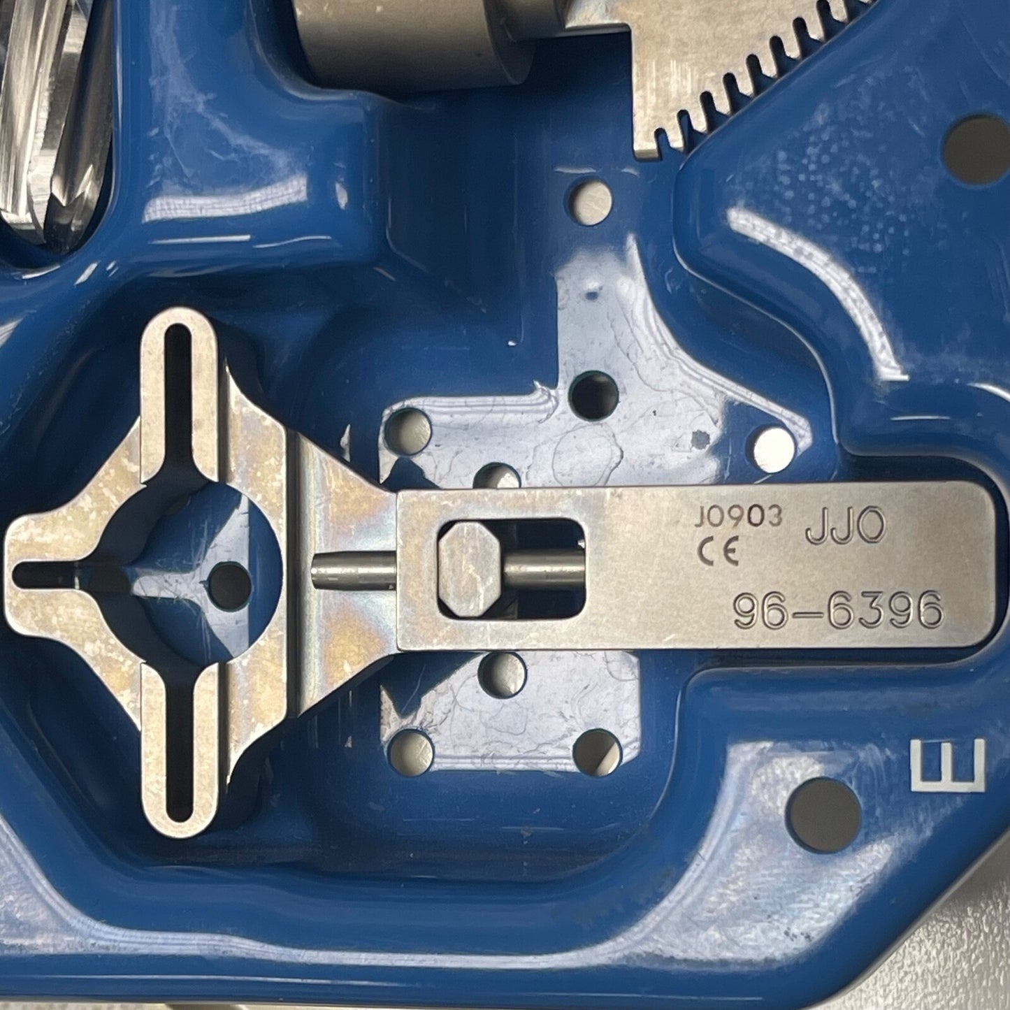 Depuy Orthopedics Non Cemented Modular Punch Instruments With Tray