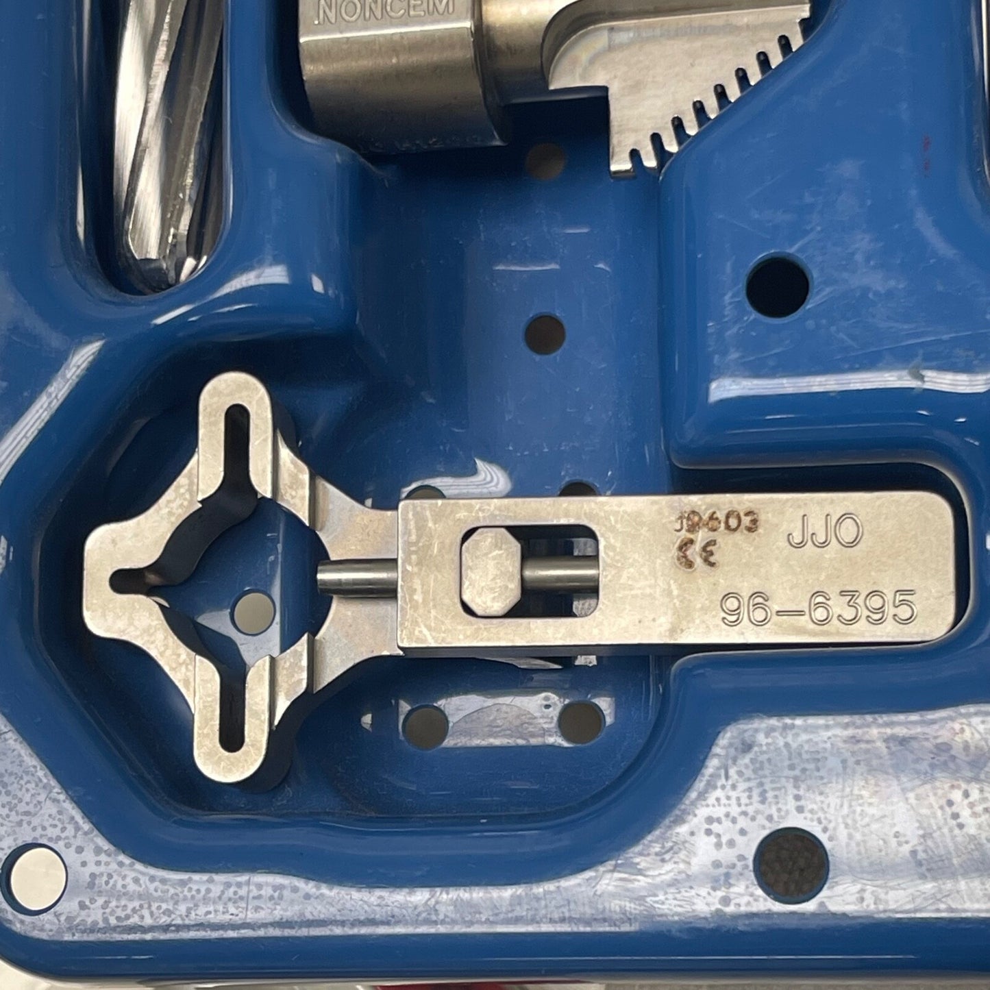 Depuy Orthopedics Non Cemented Modular Punch Instruments With Tray