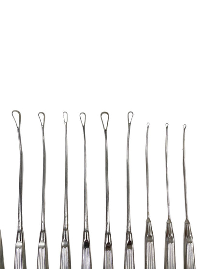 Weck / v. mueller Uterine Curette ( Lot 15 )