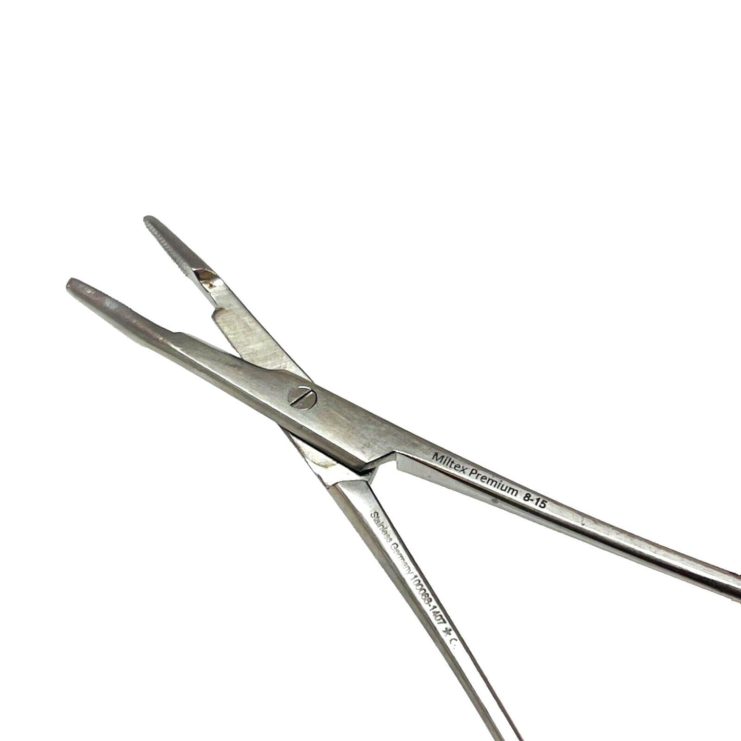 Integra Miltex 8-15 Olsen-Hegar Needle Holder, 5½in., Serrated, Regular Jaws
