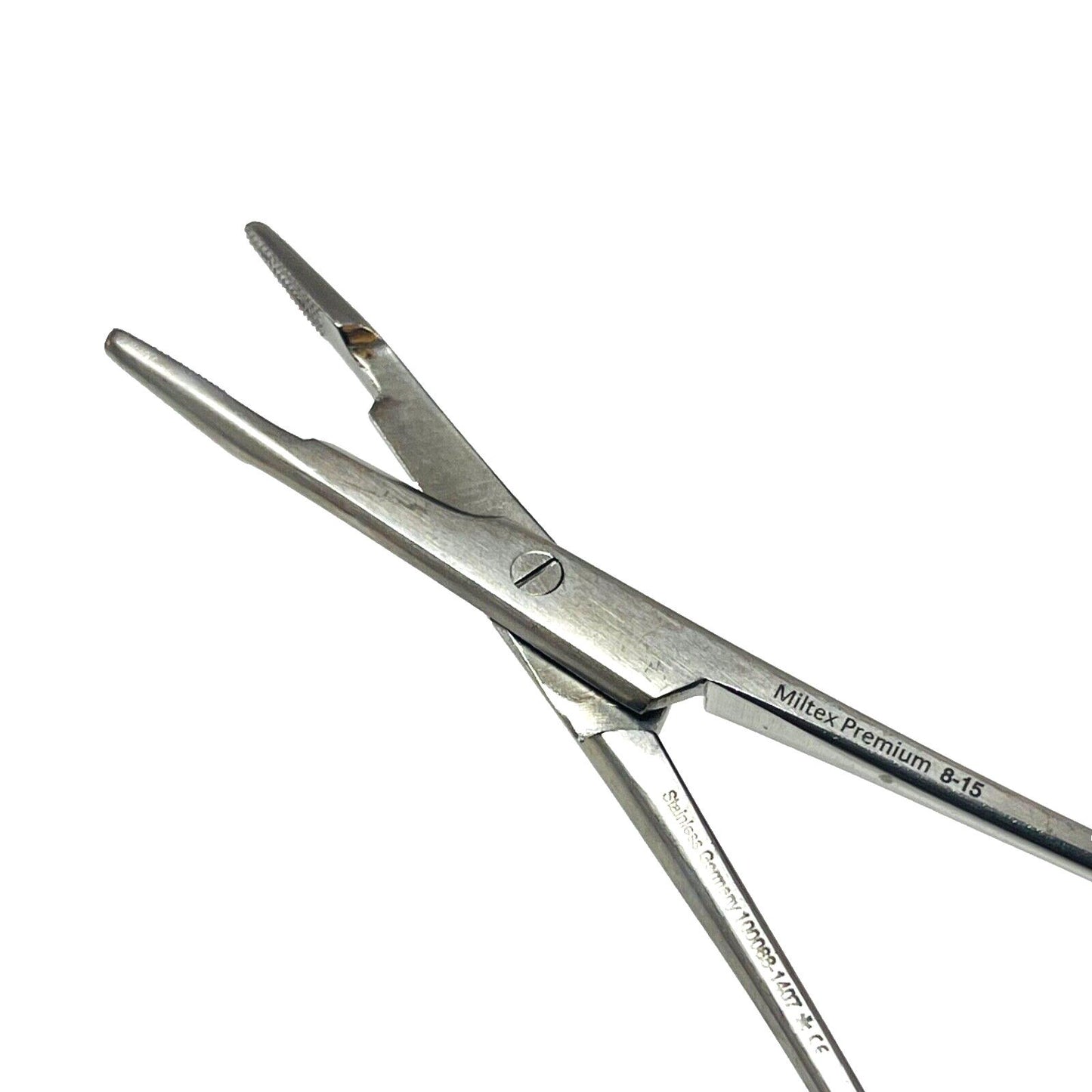 Integra Miltex 8-15 Olsen-Hegar Needle Holder, 5½in., Serrated, Regular Jaws