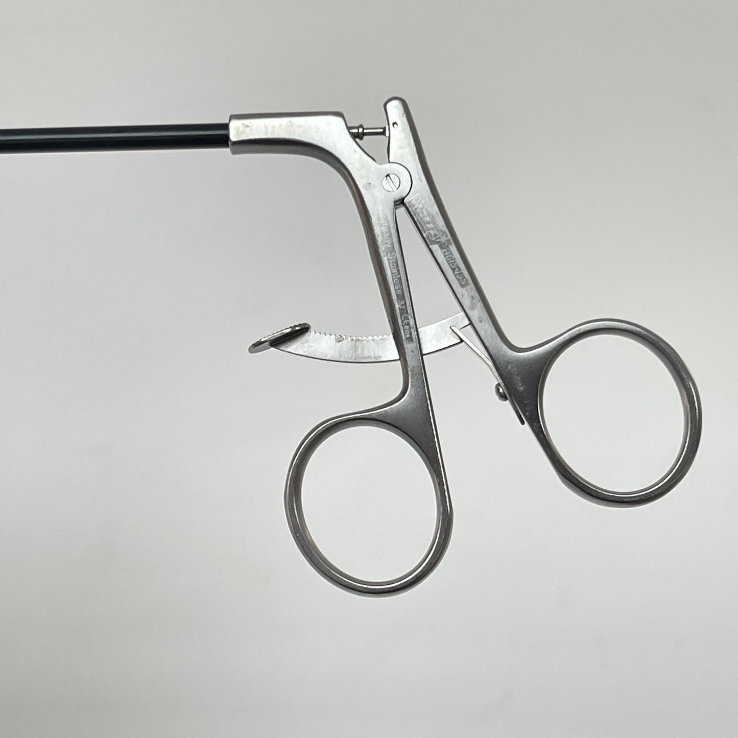 JARIT 615-152 Tenaculum Forcep w/Ratchet, Single Tooth, Insulated, 5mm, 13-3/4"