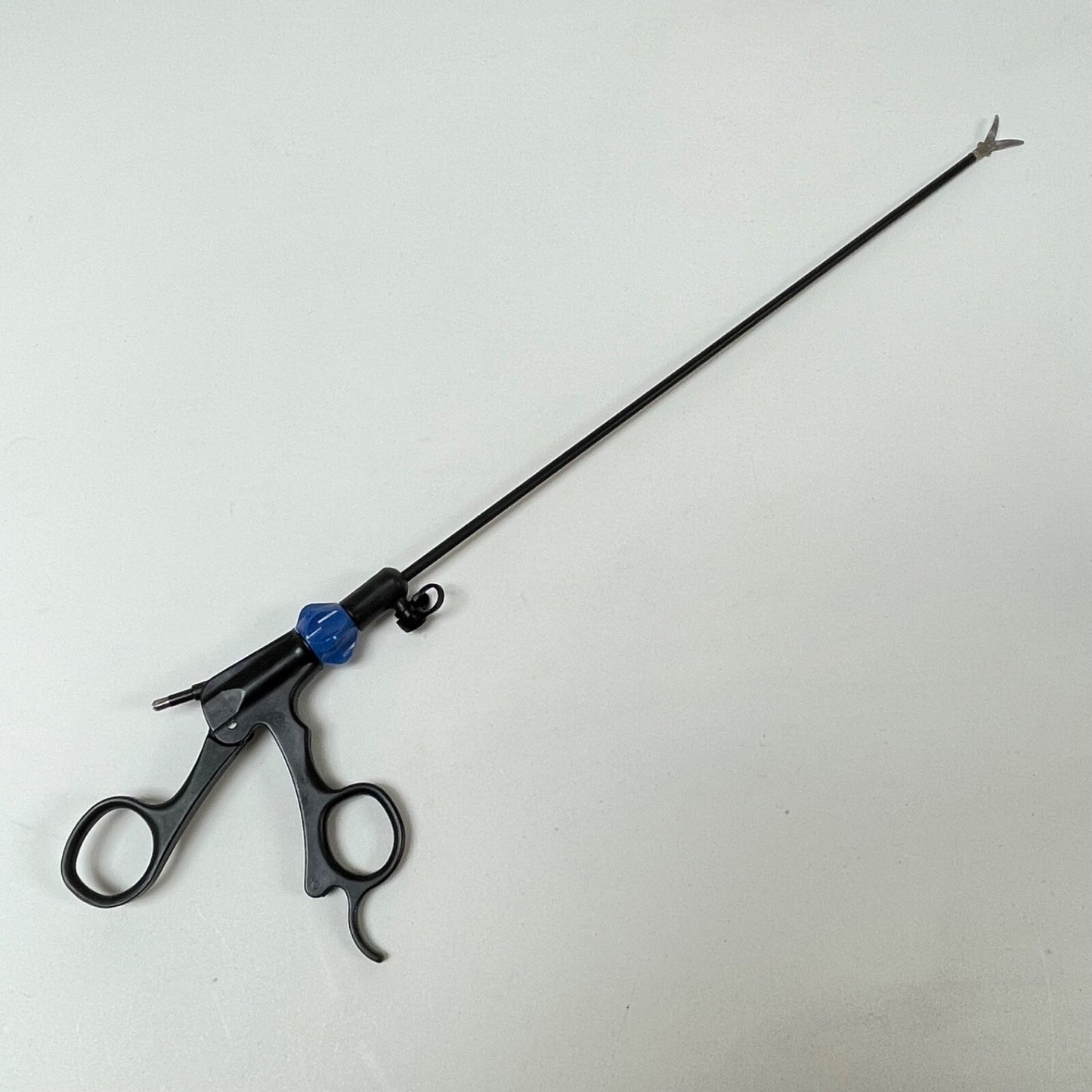 R. WOLF 8393.0248 Scissors, Metzenbaum, "Grip Line", 5 mm A˜, 310 mm WL W/ Handle