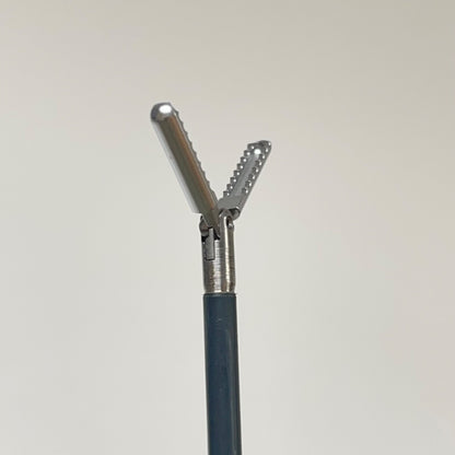 Surgical Wave Grasping Forceps,  5mm w/ Rotating Metal Handle