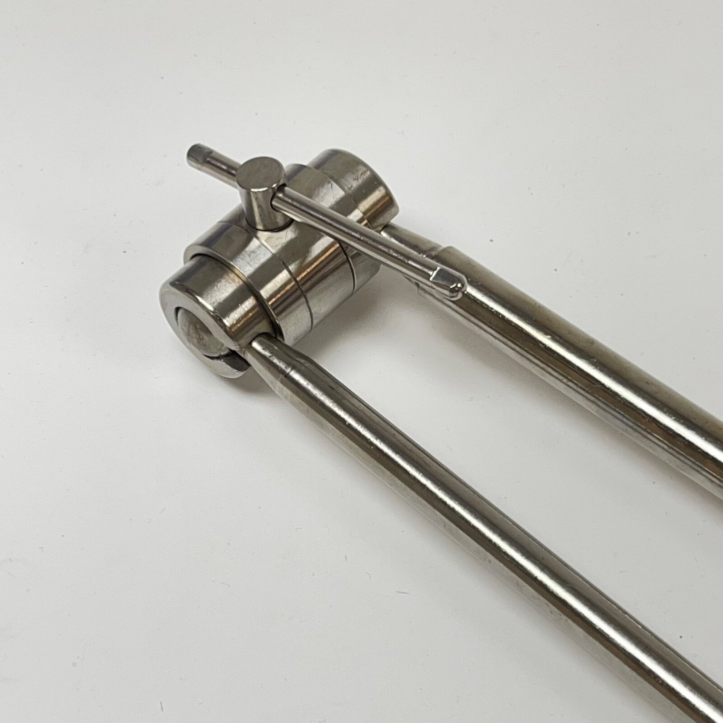 MEDIFLEX 0508R FLEXARM PLUS SYSTEM ( RAIL CLAMP, FLEXARM, LONG REACH ARM ,HOOKS)