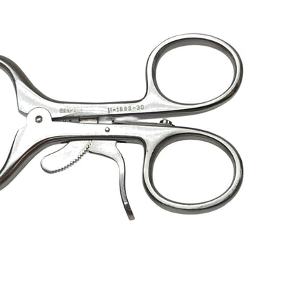 BAUSCH + LOMB STORZ N1692 30 Bellucci-Wullstein Retractor SELF retaining