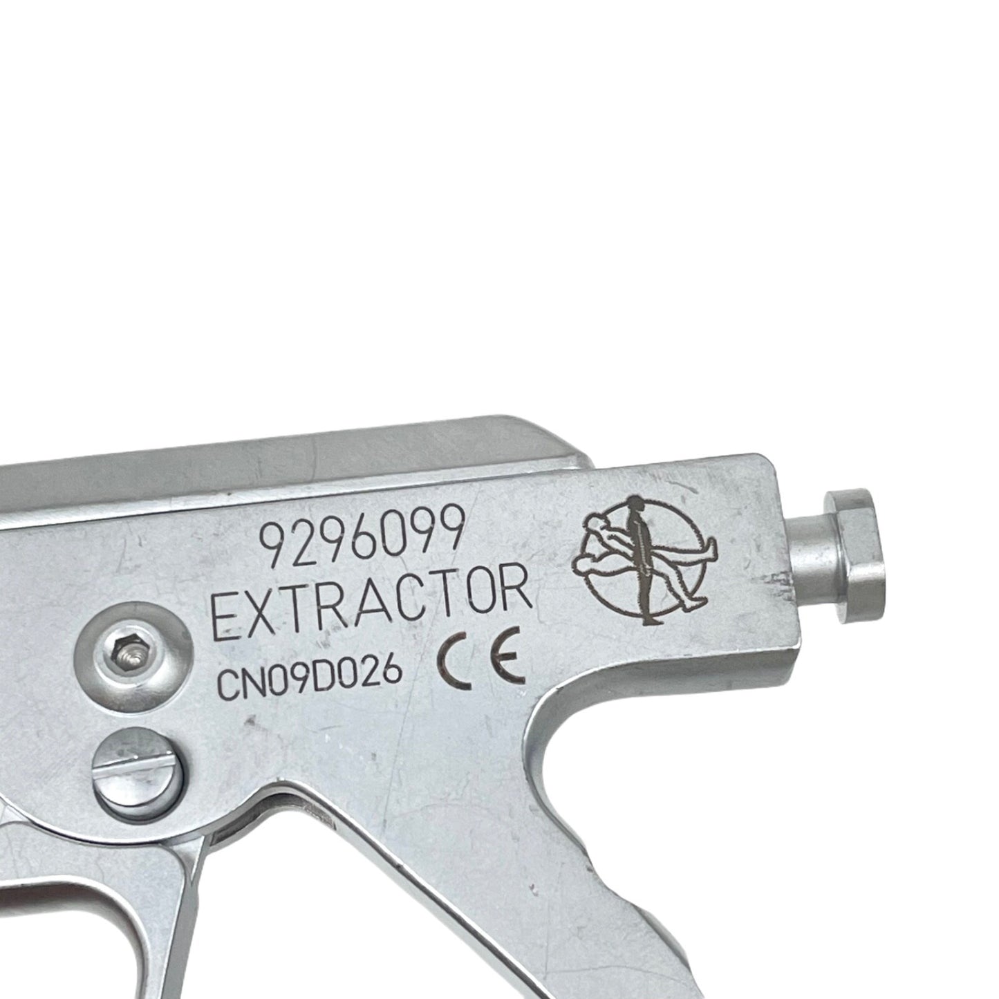 Medtronic 9296099 Crescent System Extractor W/ Lock