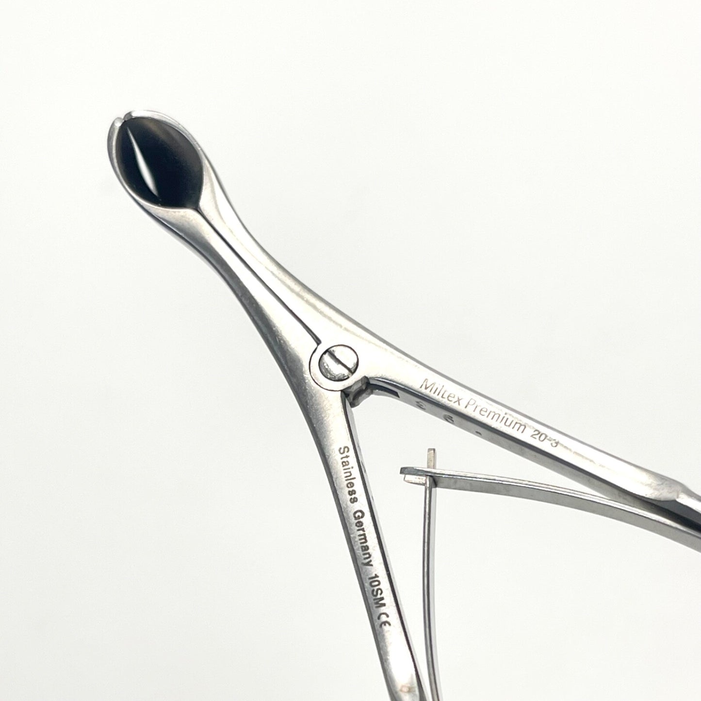 MILTEX 20-3 VIENNA Speculum, 5-3/4" (14.6 cm), medium