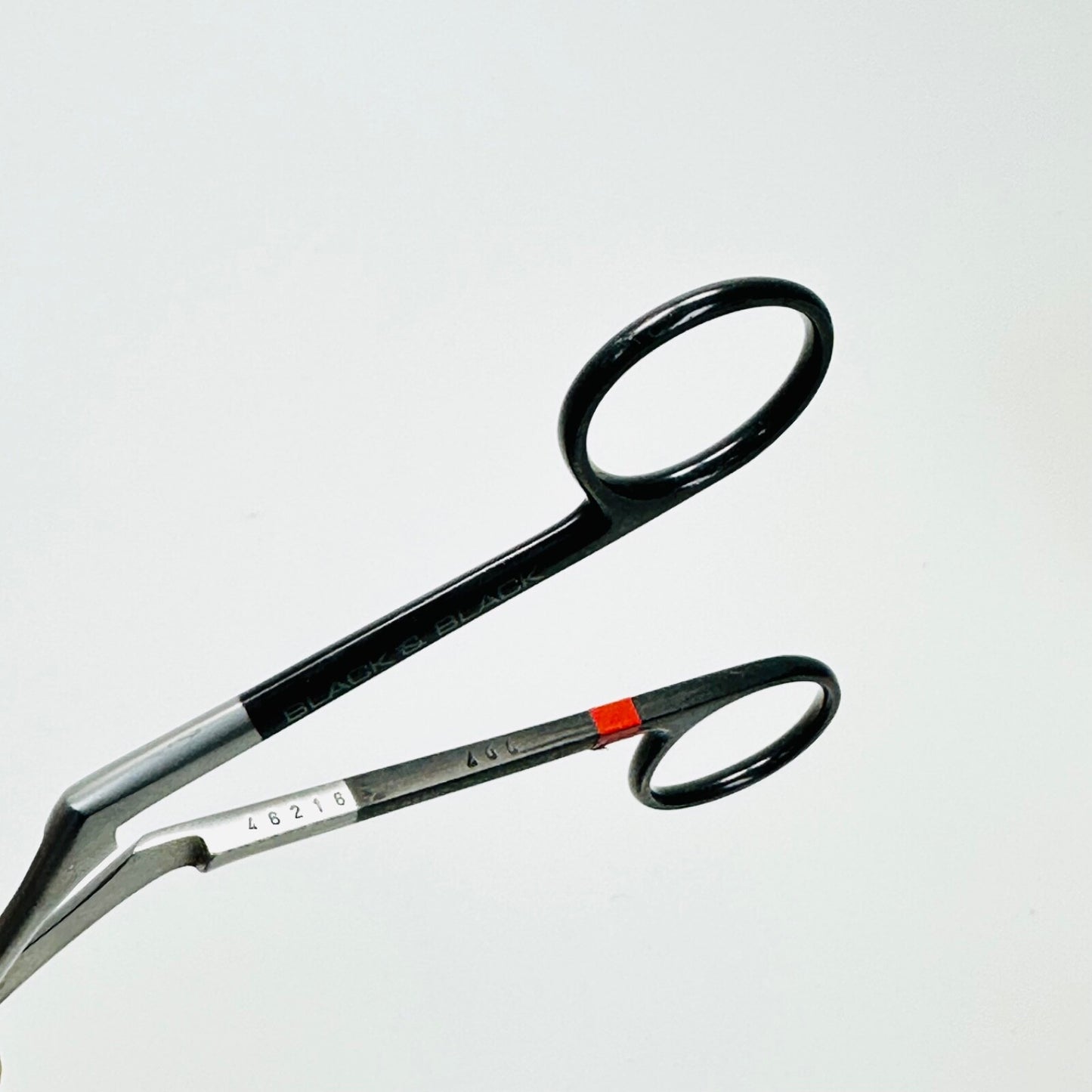Black & Black Surgical B55837 Knight Serrated Supercut Scissors 7€³ (18Cm) Angled
