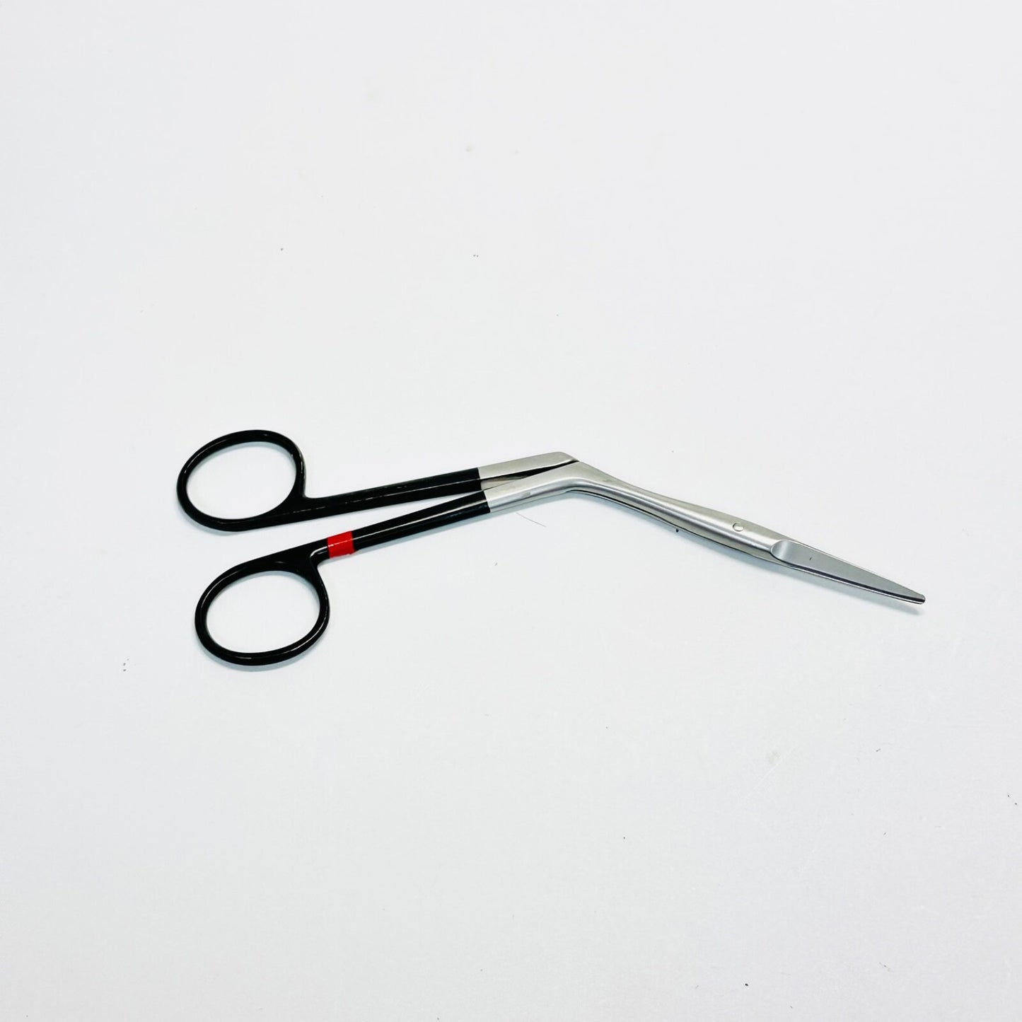 Black & Black Surgical B55837 Knight Serrated Supercut Scissors 7€³ (18Cm) Angled