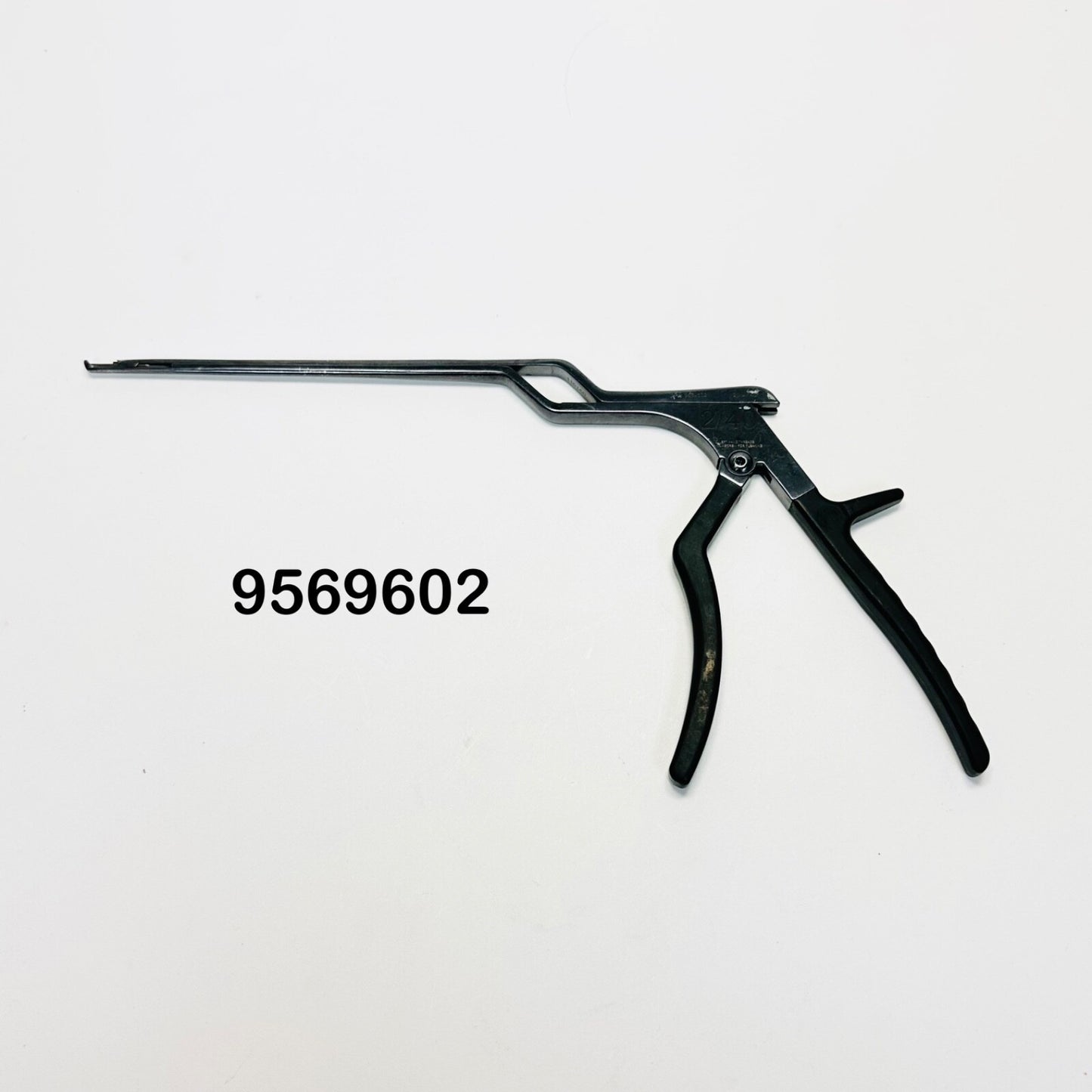 Medtronic REF 9569602, METRx II Bayoneted Kerrison, 2mm 40 Degree