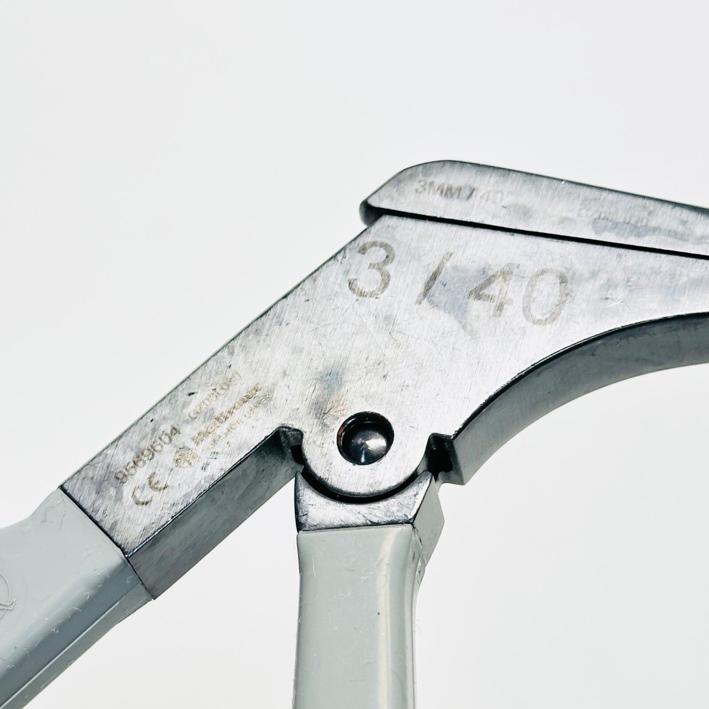 Medtronic 9569604 Kerrison Rongeur 3mm 40° Instrument