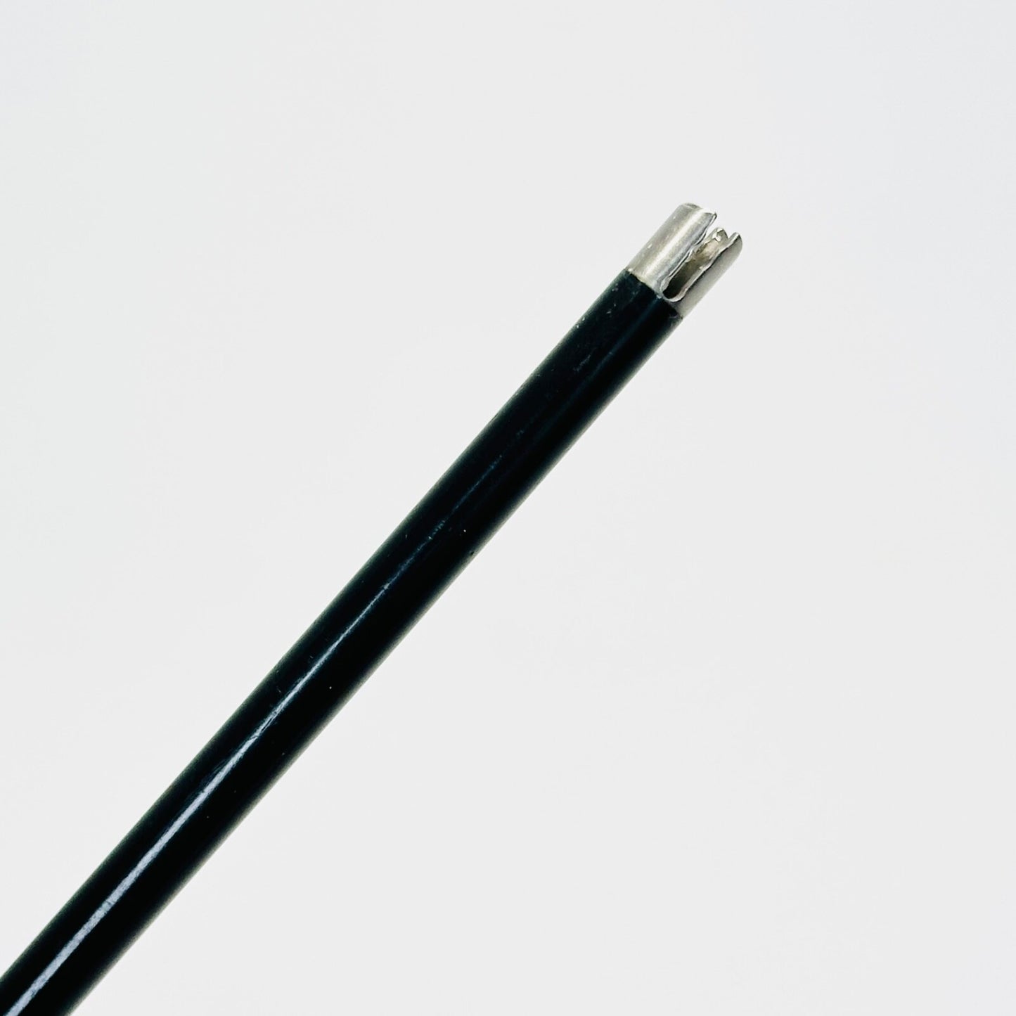 Stryker 250-181-106 Multifunction Peek Handle,5 Mm 33 Cm W/ Insulated Shaft