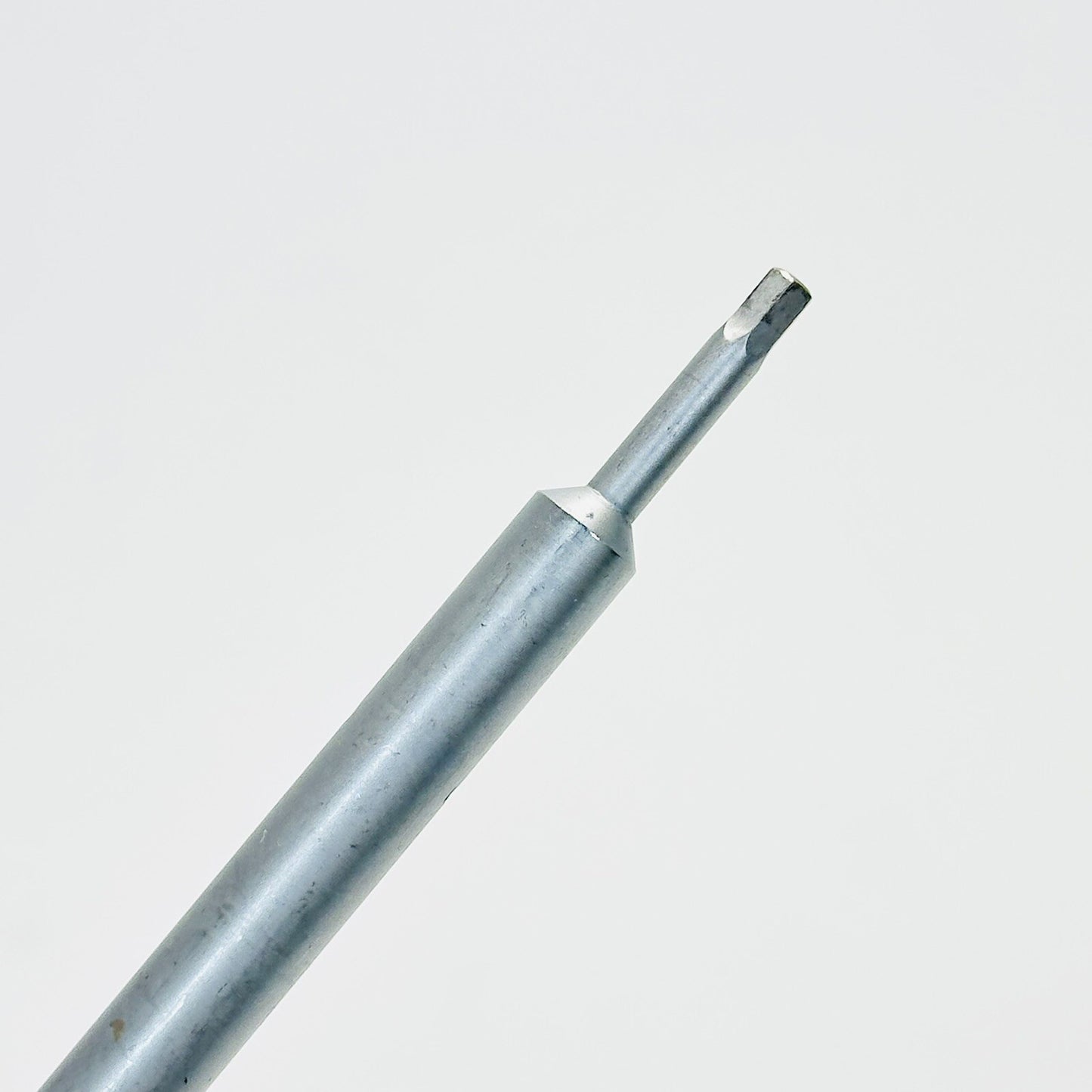 Medtronic 7570909 Non-retaining Multi-Axial Screwdriver