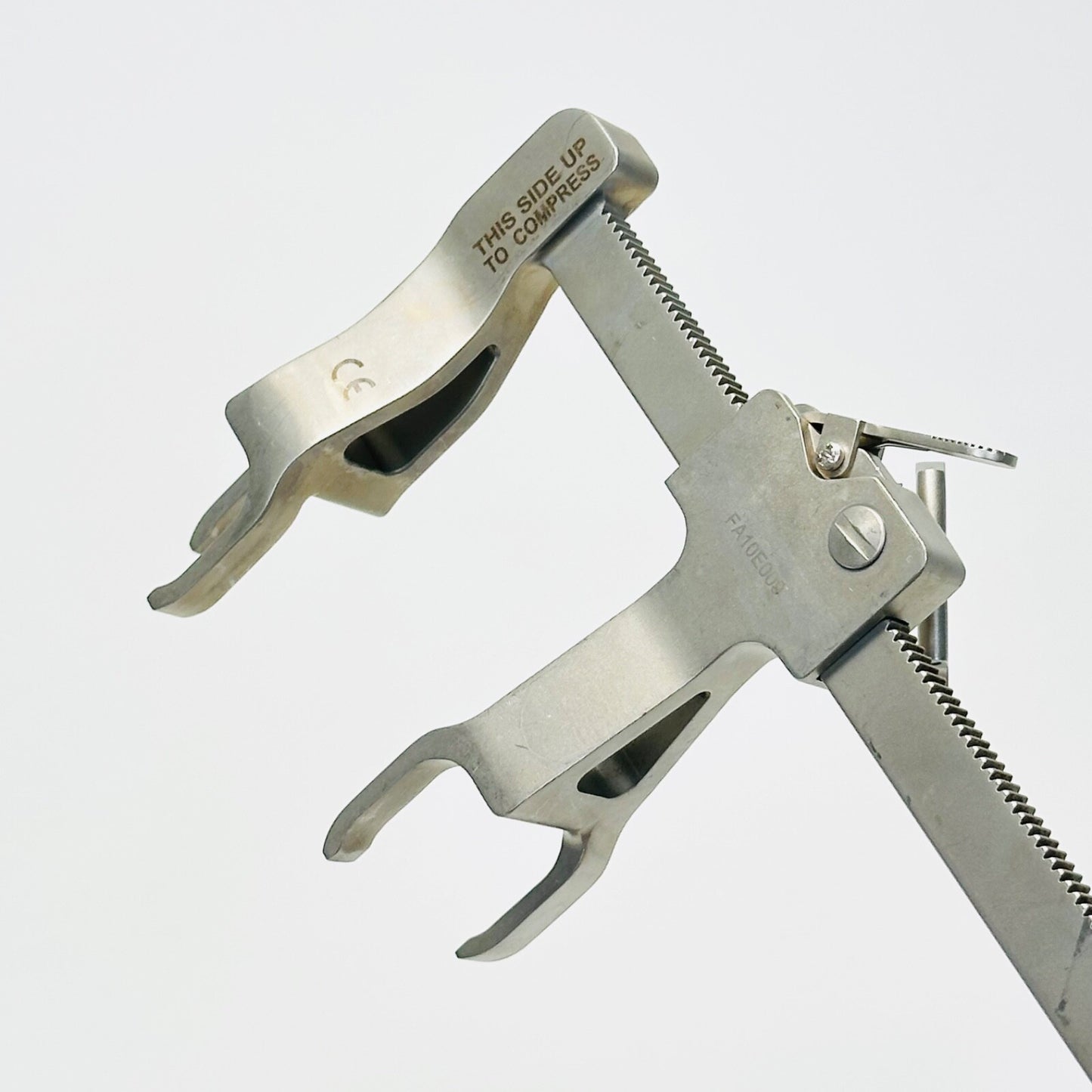 Medtronic 7570930 Compression/ Distraction Rack W/ 7570932 Actuator INSTRUMENT