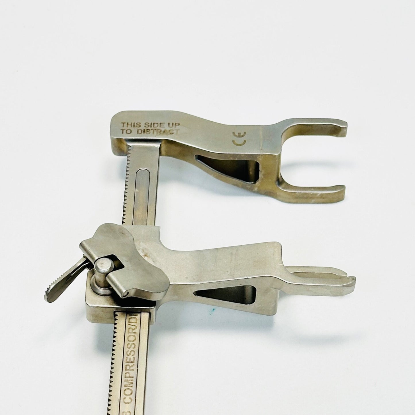 Medtronic 7570930 Compression/ Distraction Rack W/ 7570932 Actuator INSTRUMENT